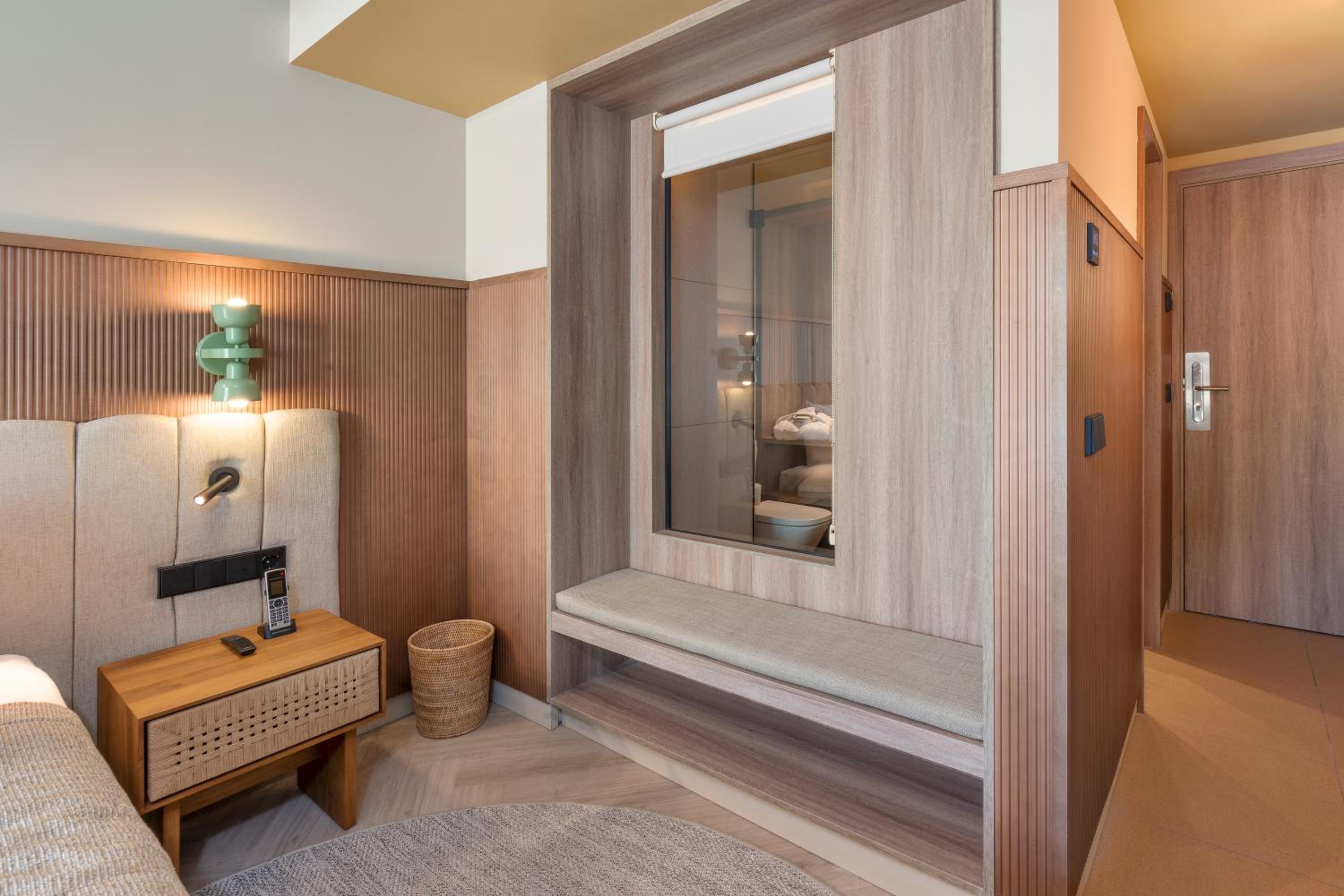 Double Room with Sea View - Photo 6