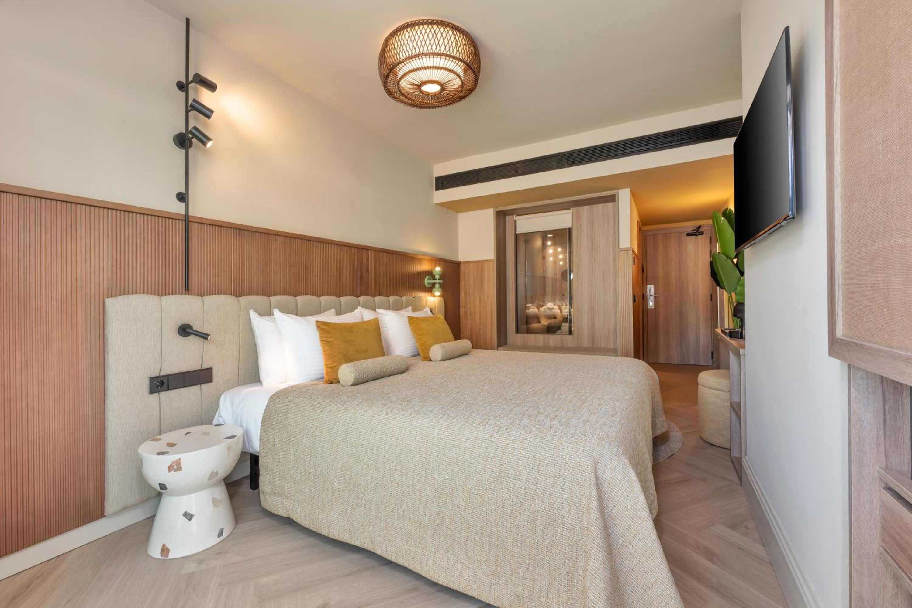 Double Room with Sea View - Photo 1