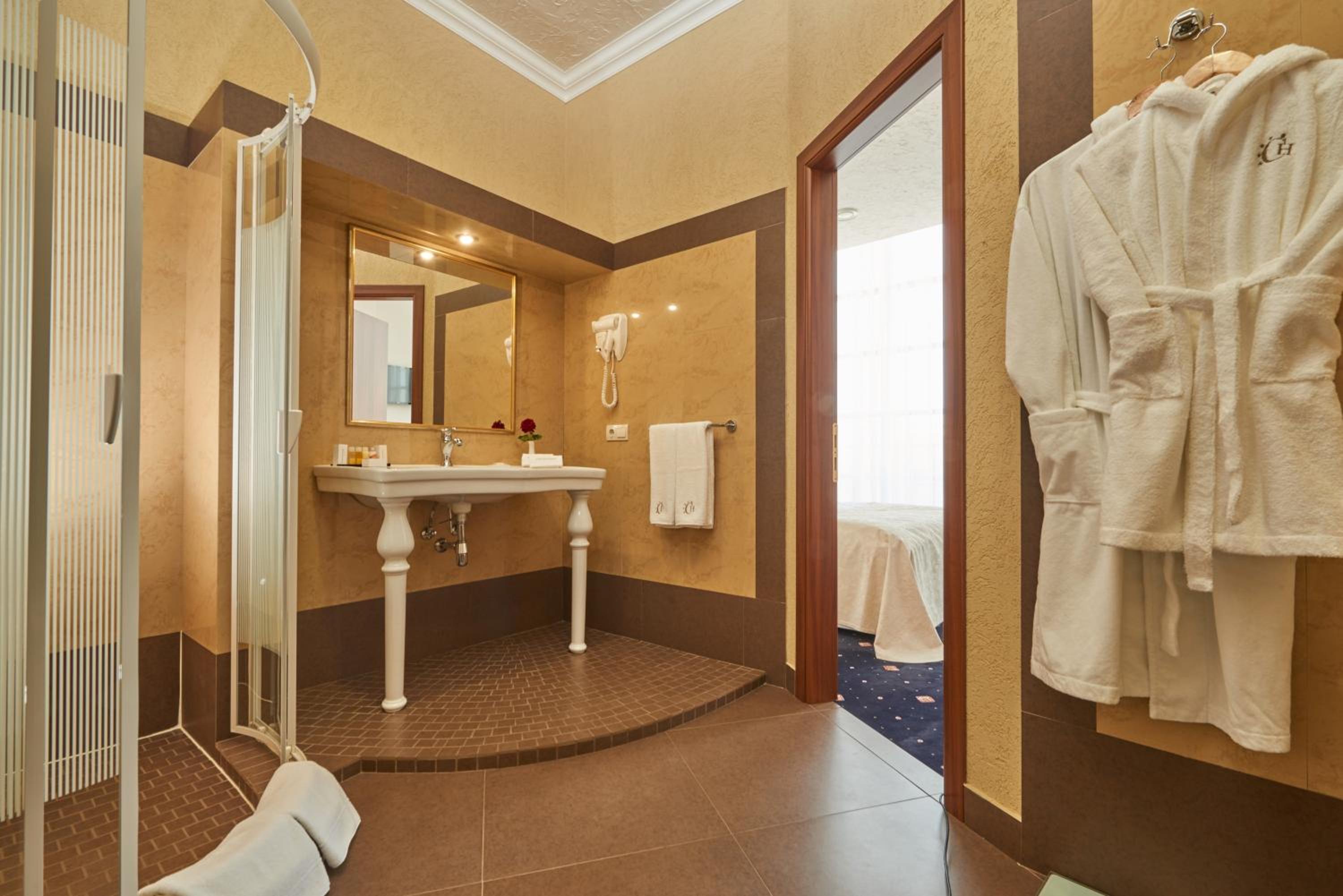 Suite with Terrace photo 3