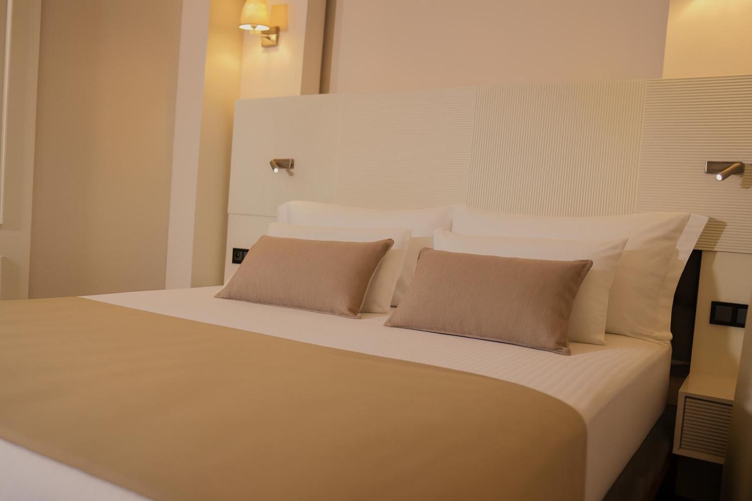 Economy Double Room - Non-Smoking - Photo 1