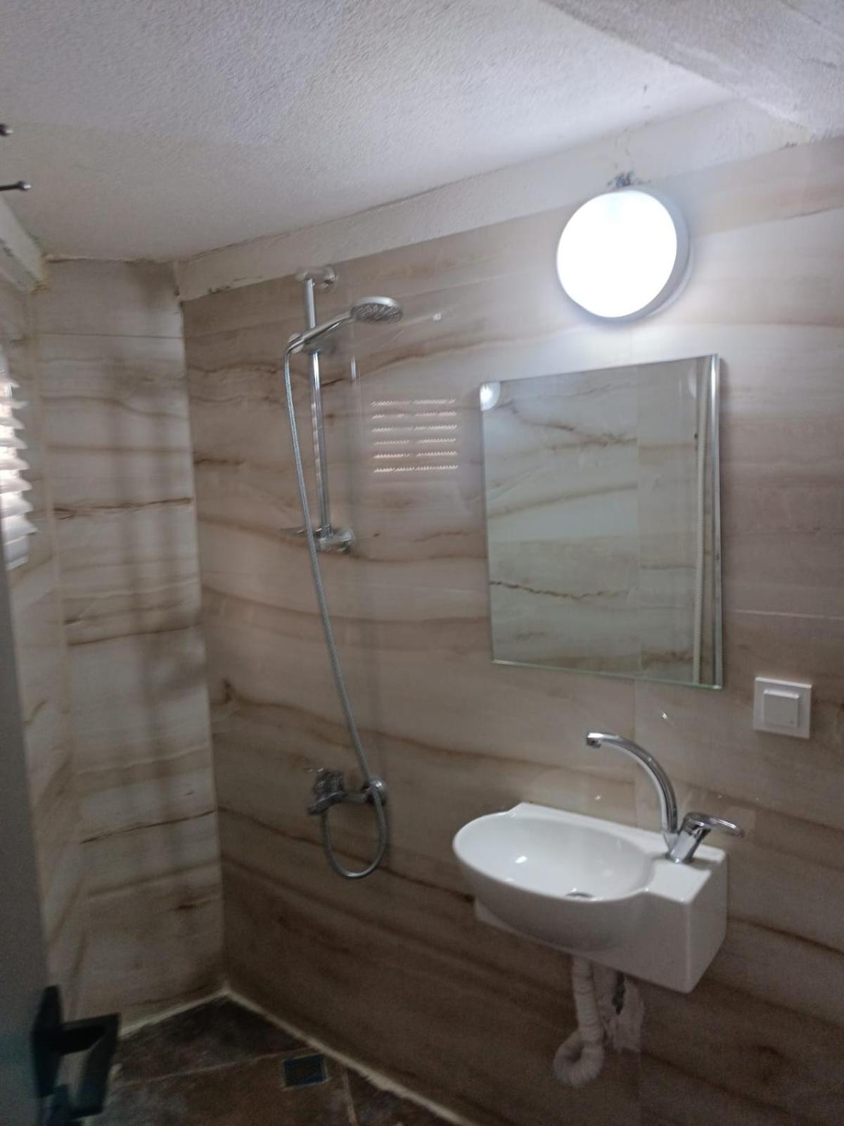 Budget Single Room photo 3
