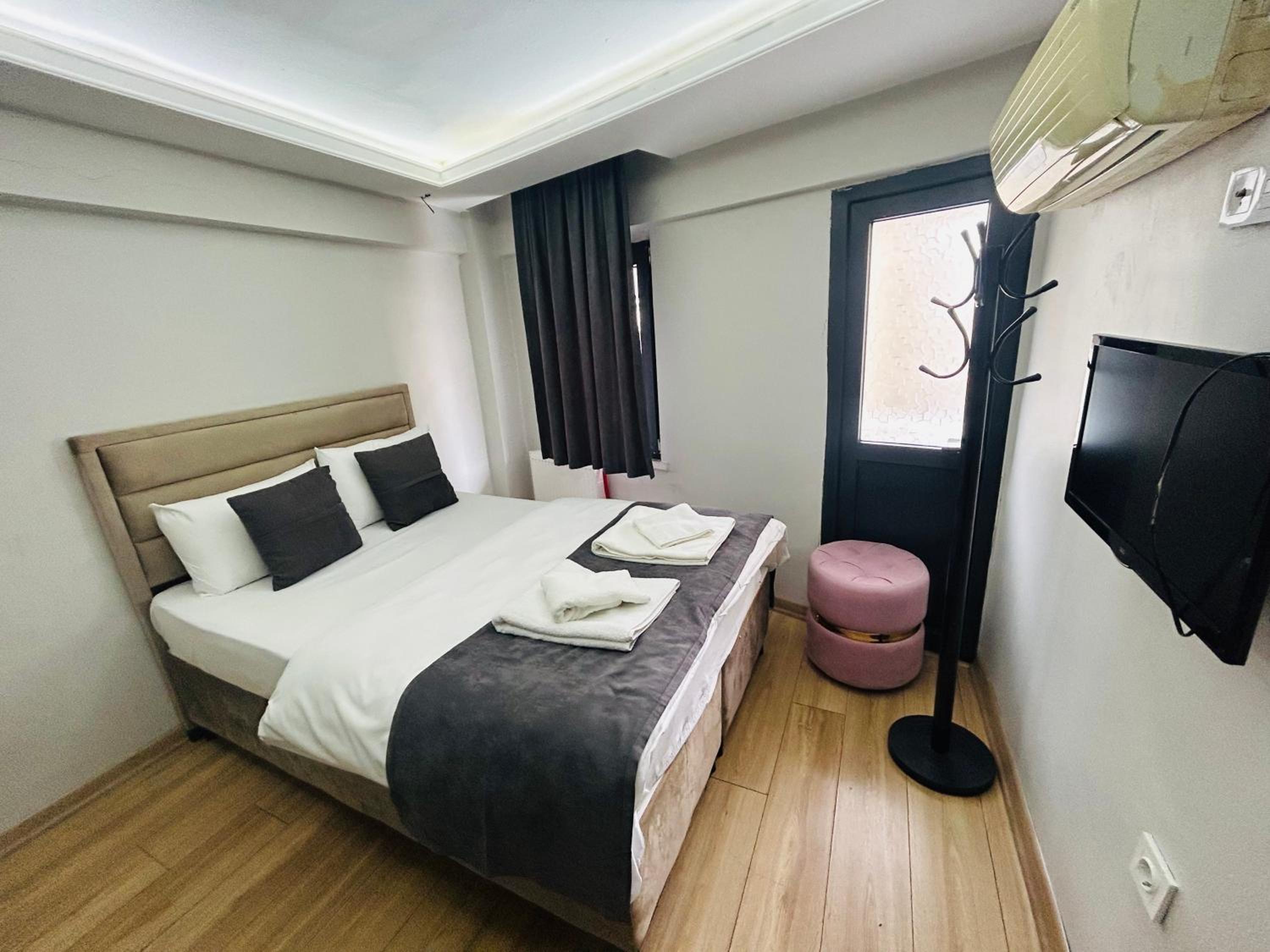 Economy Double Room photo 1