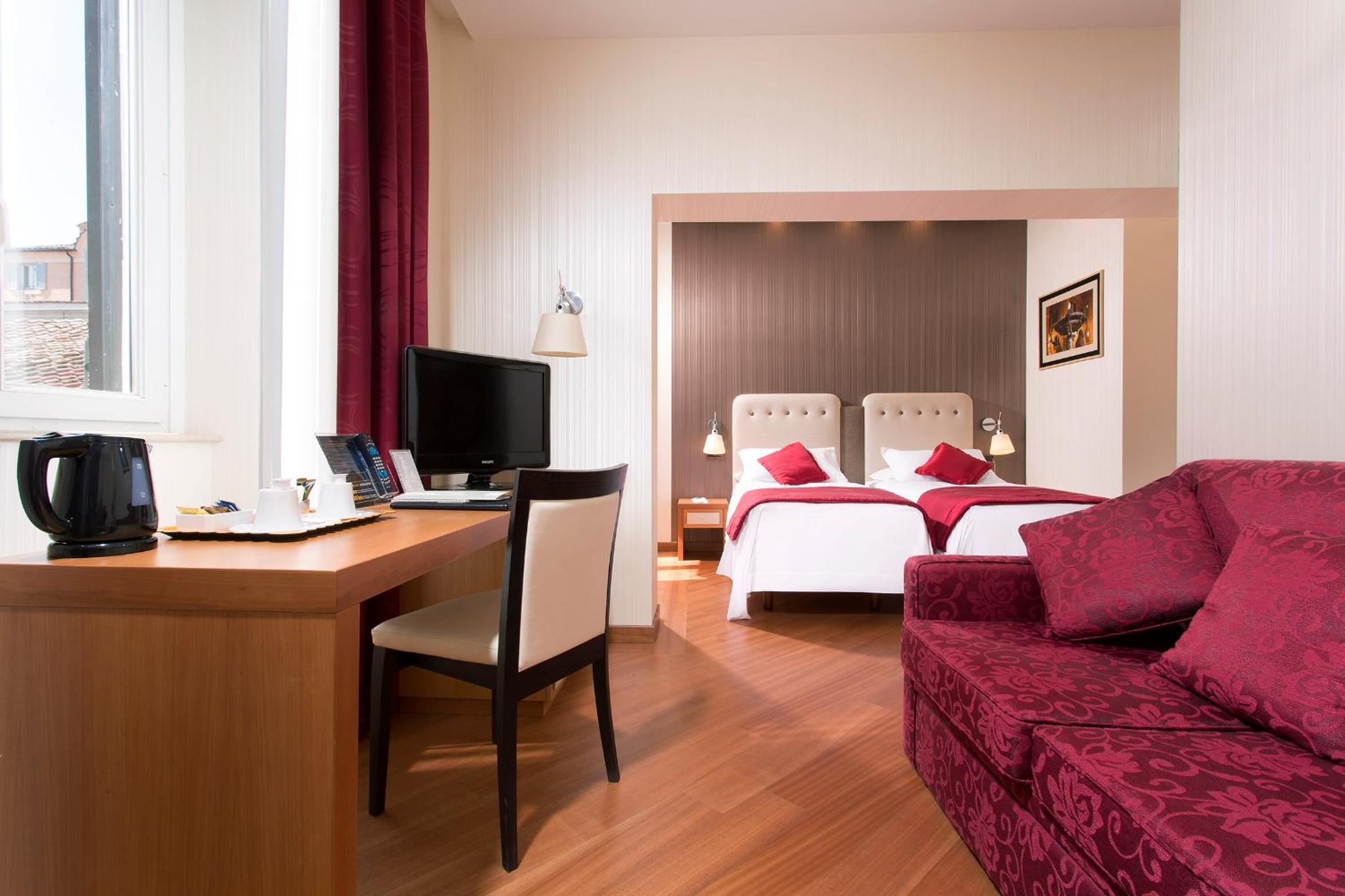 Triple Room - Photo 5