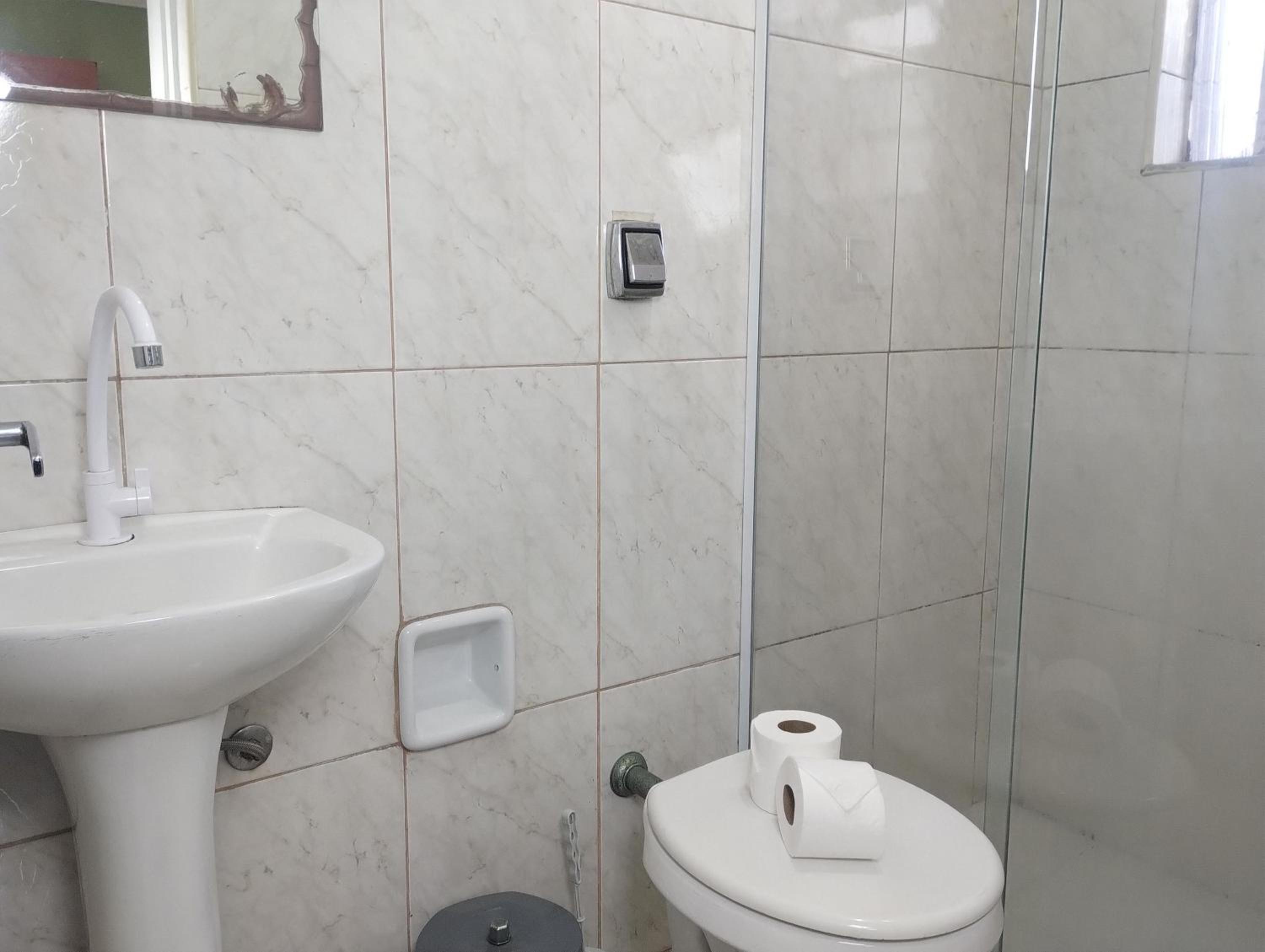 Standard Quadruple Room - Photo 9