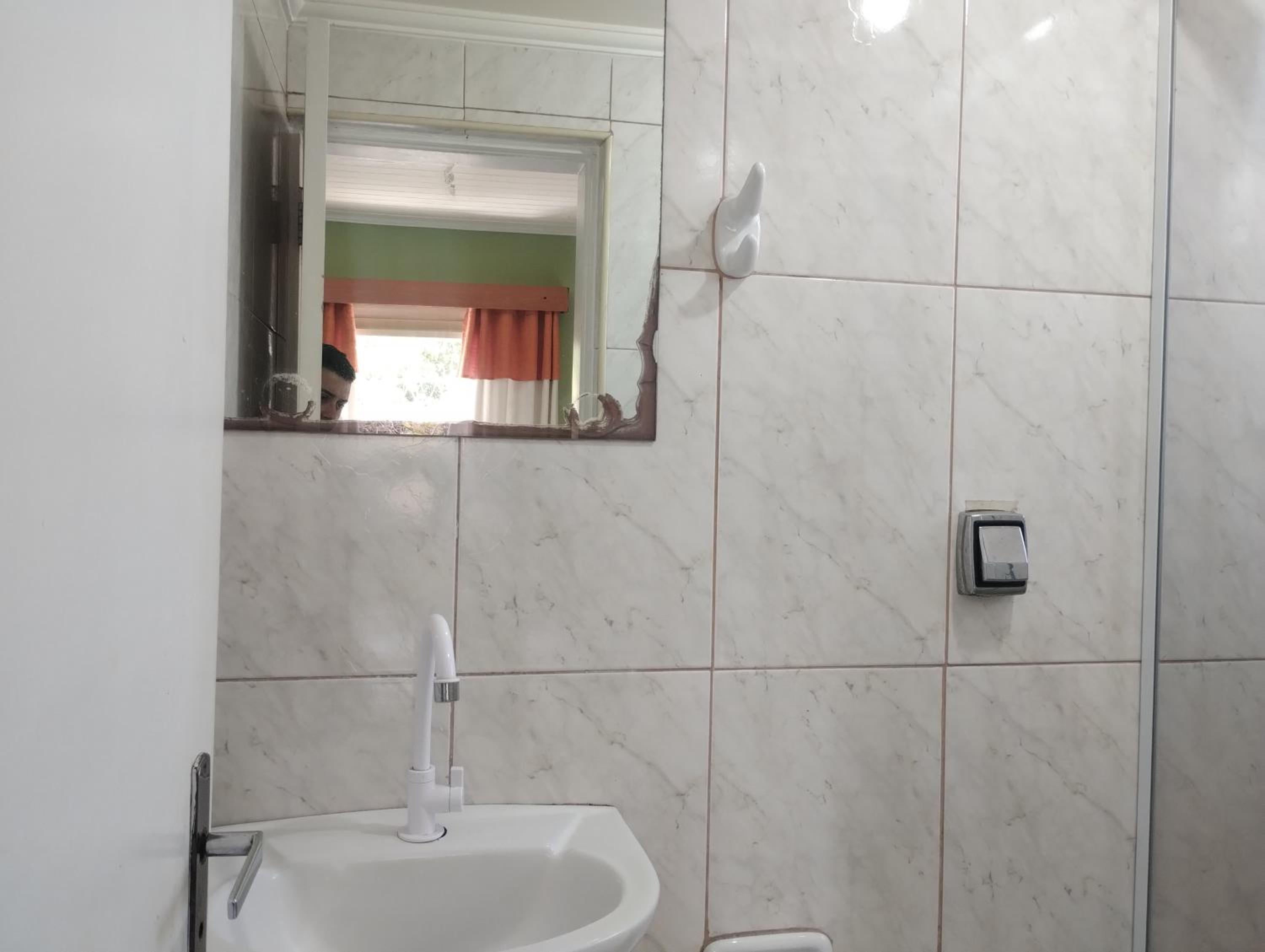 Standard Quadruple Room - Photo 10
