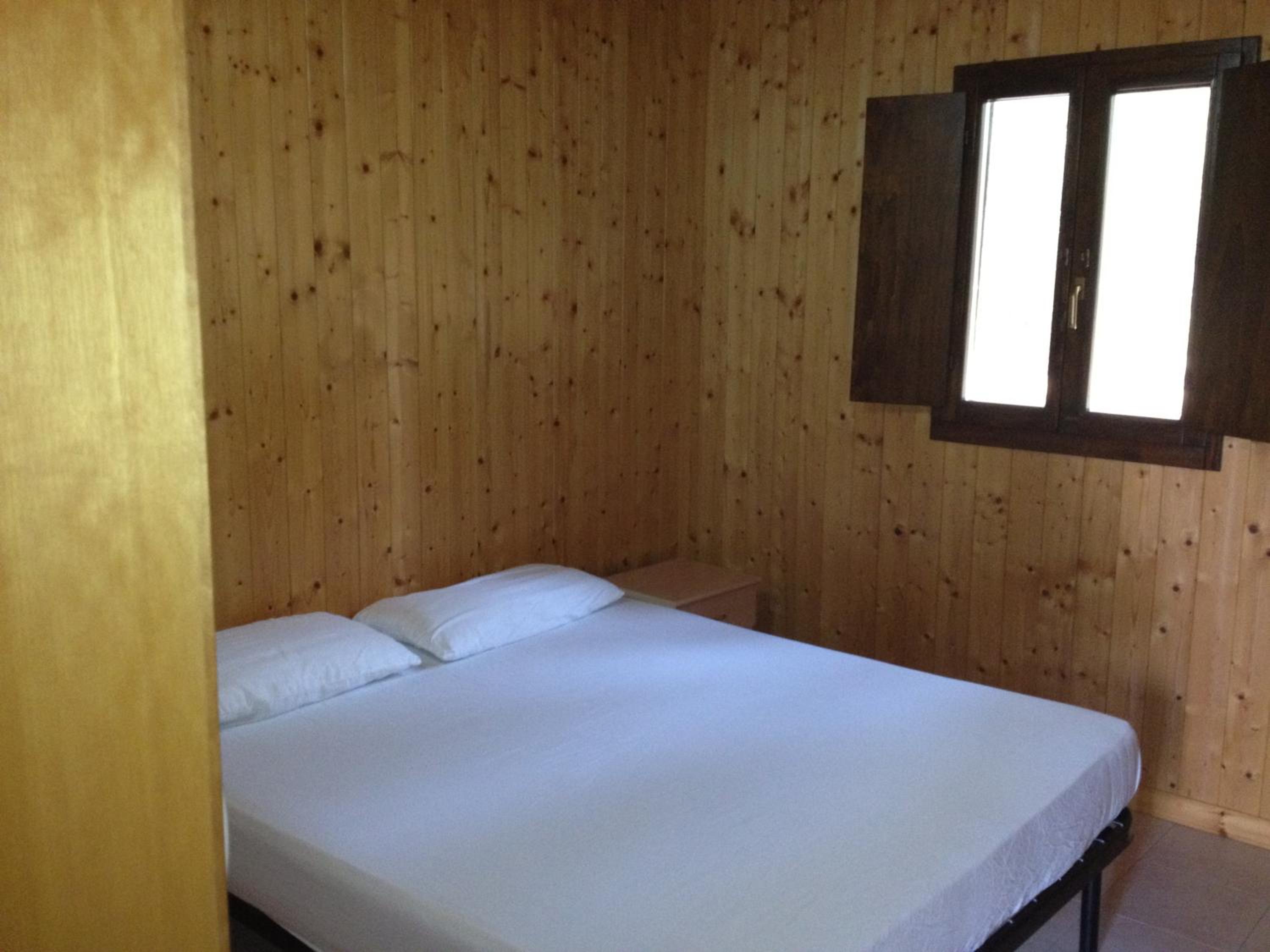 一卧室小屋