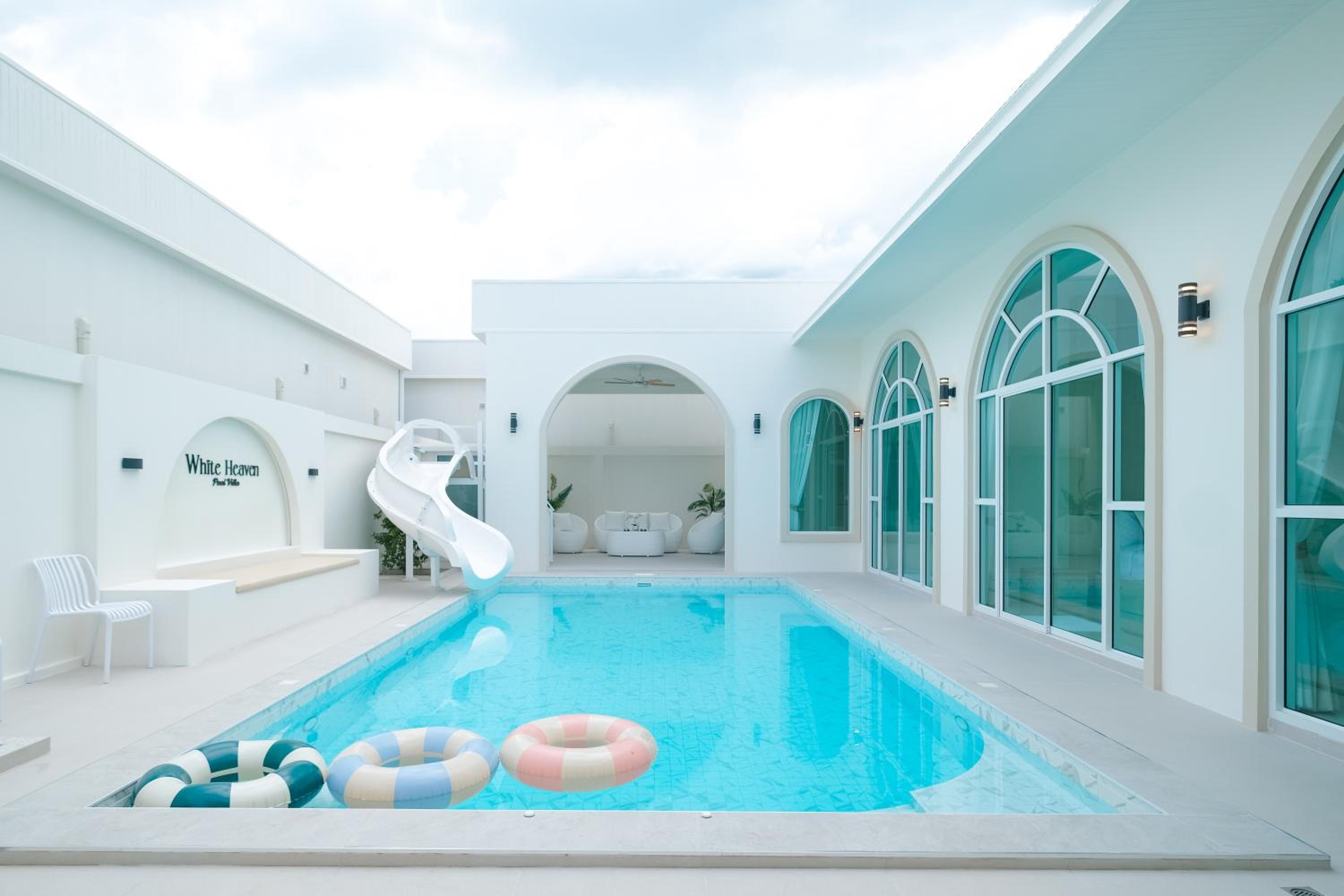 Villa with Private Pool photo 2