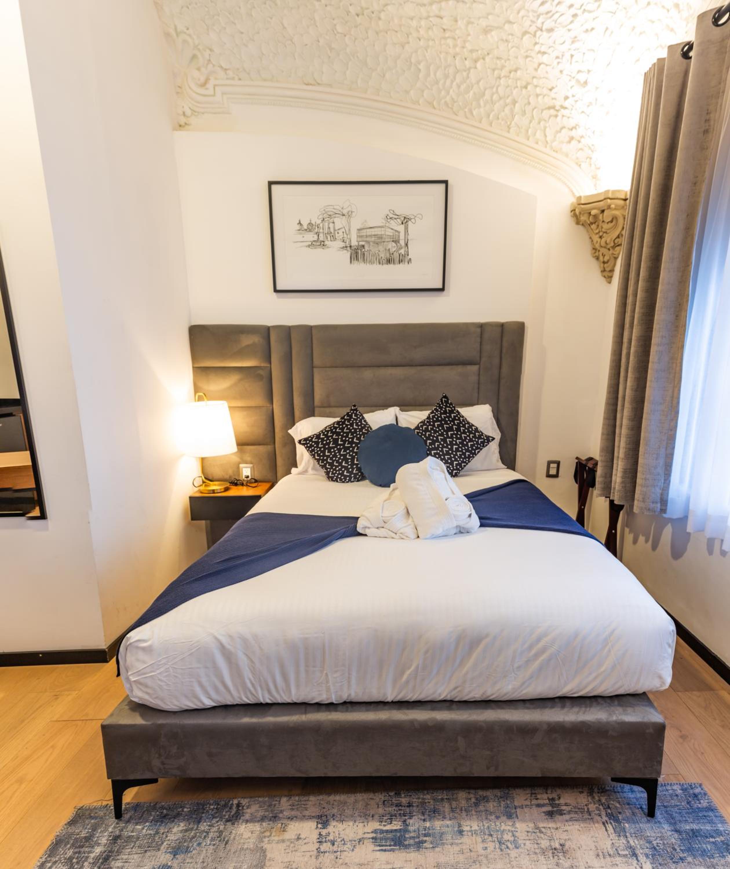 Standard Double Room - Photo 4