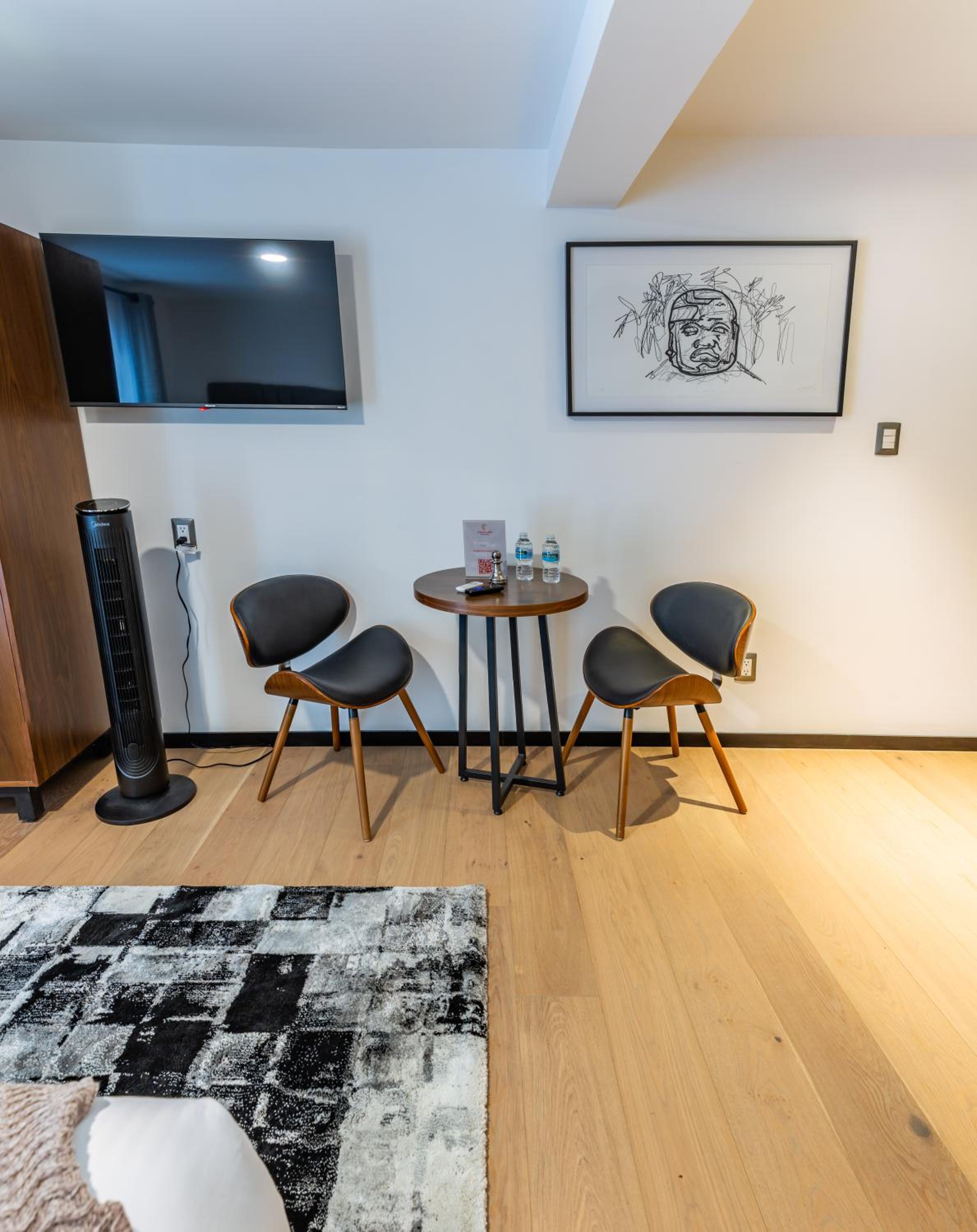 Double Room - Photo 10