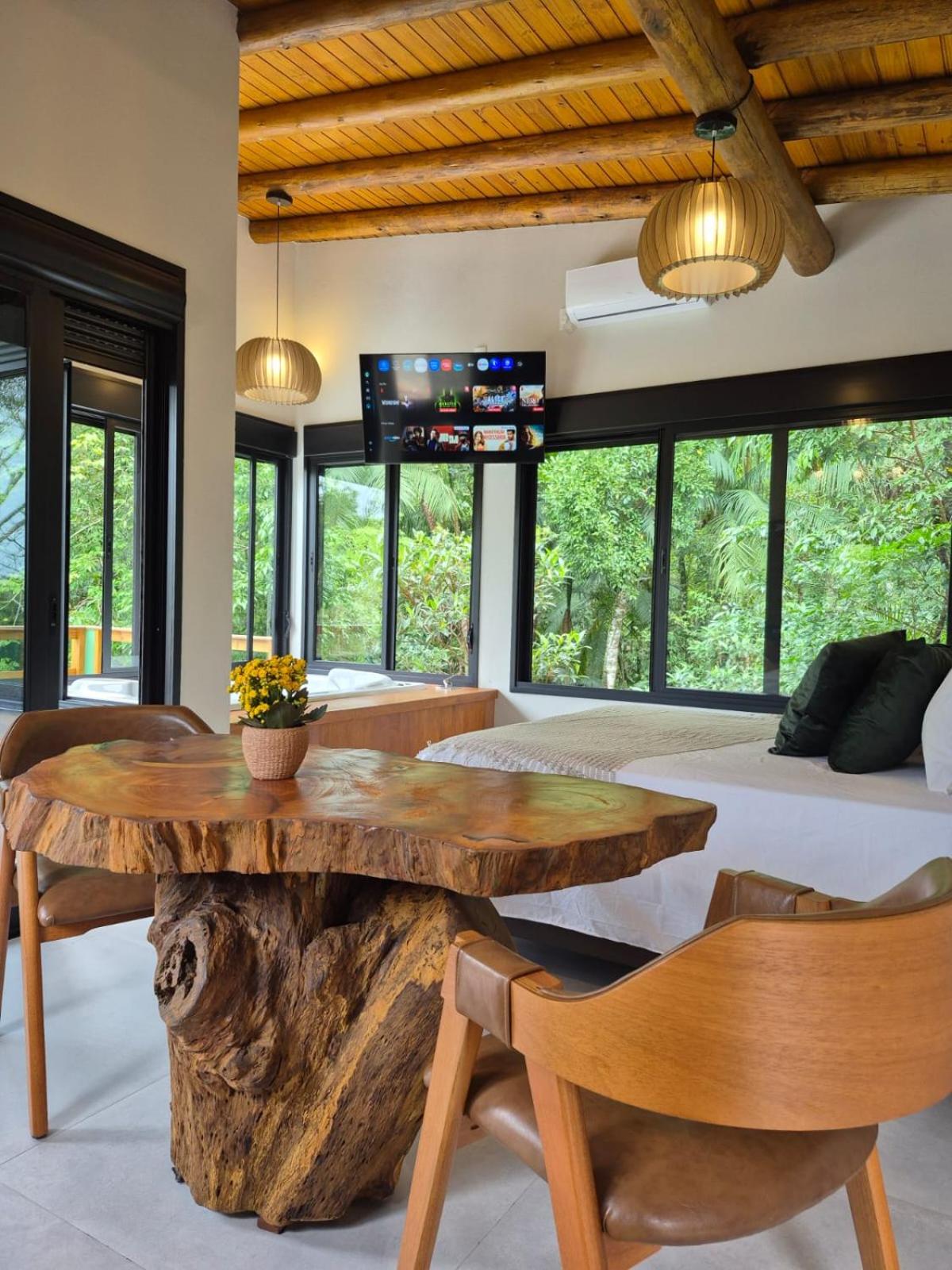 One-Bedroom House photo 1