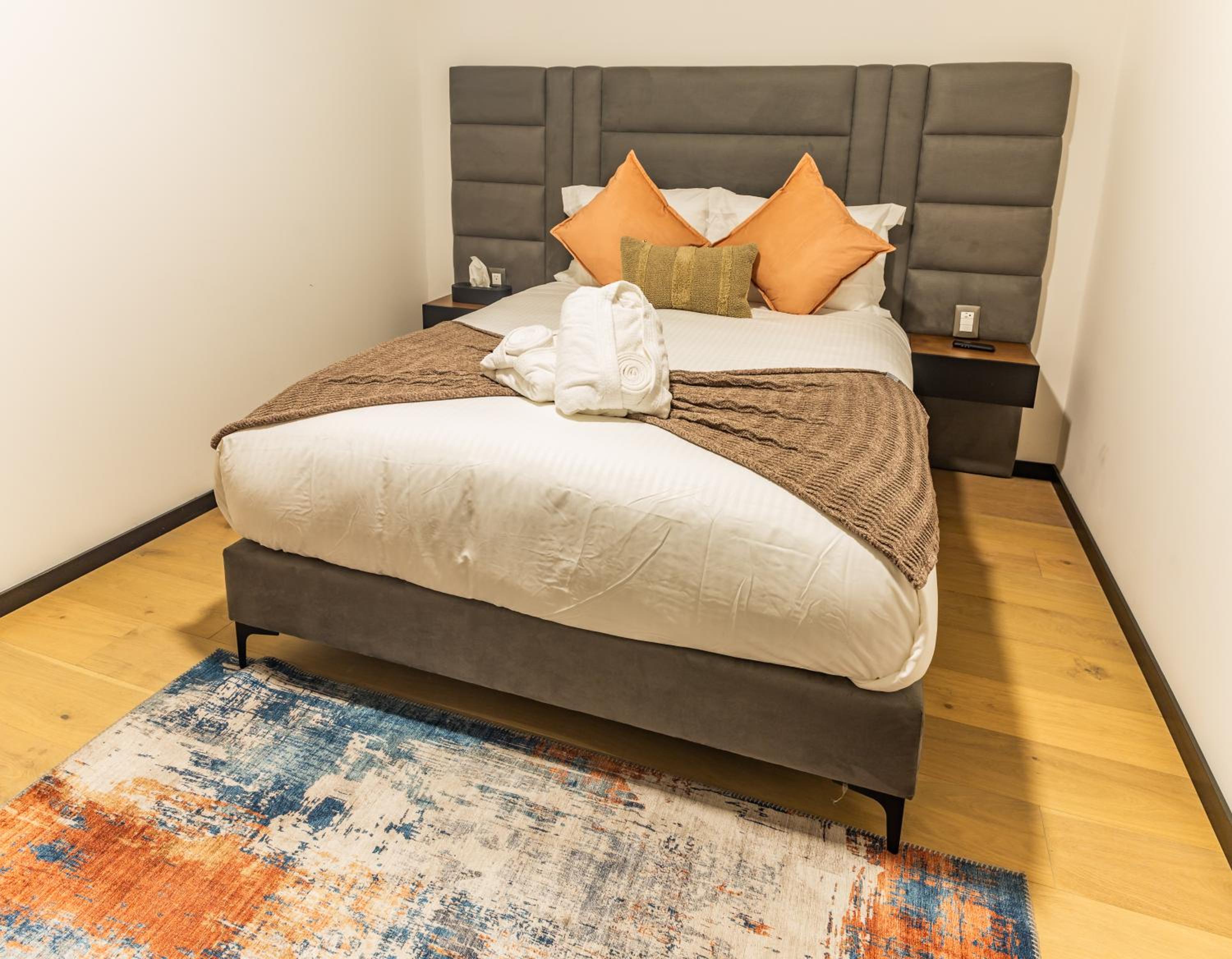 Superior Double Room with Two Double Beds - Photo 14