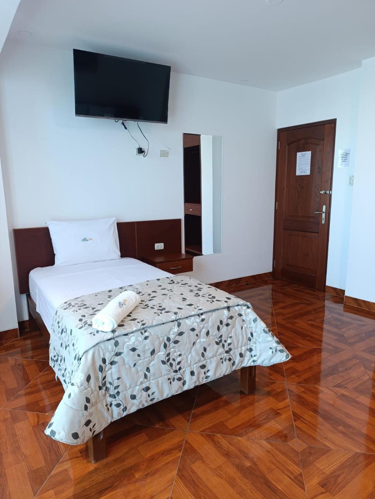 Single Room photo 2