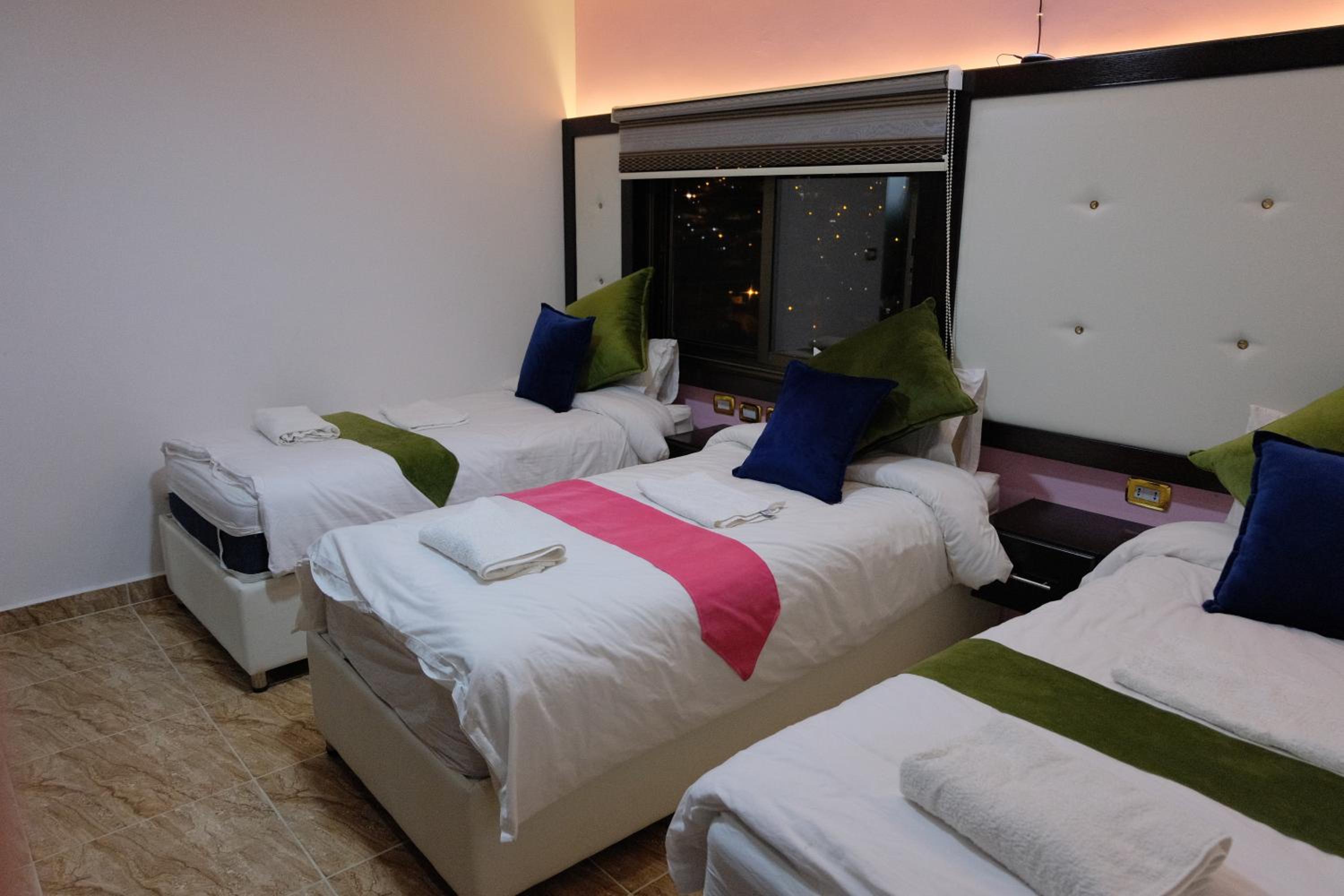Mixed Dormitory Room photo 3