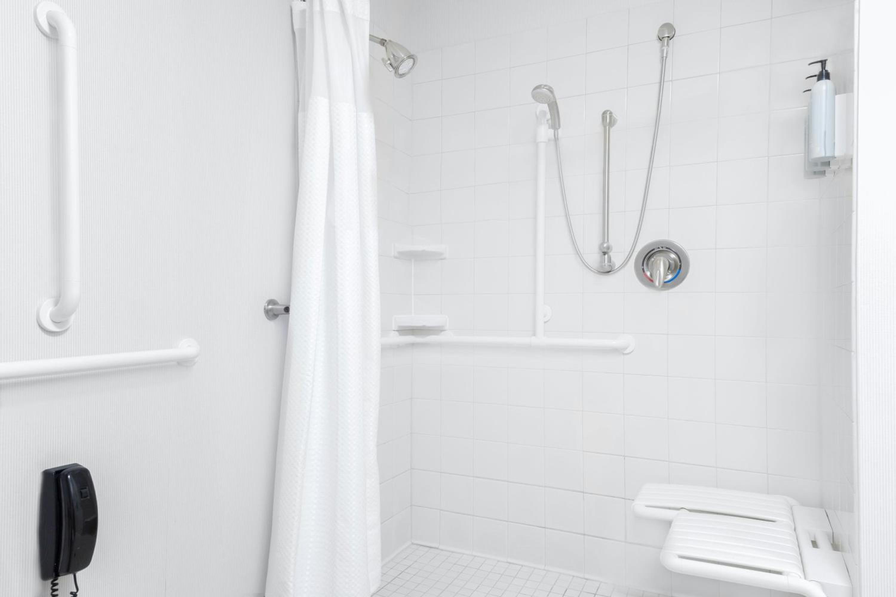 Whirlpool King Room photo 2