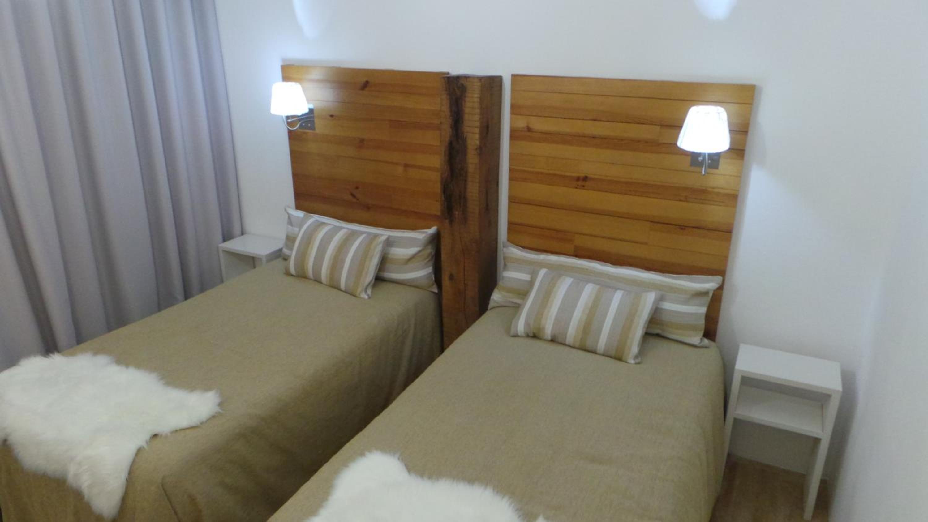 Twin Room with Pool View - Photo 2