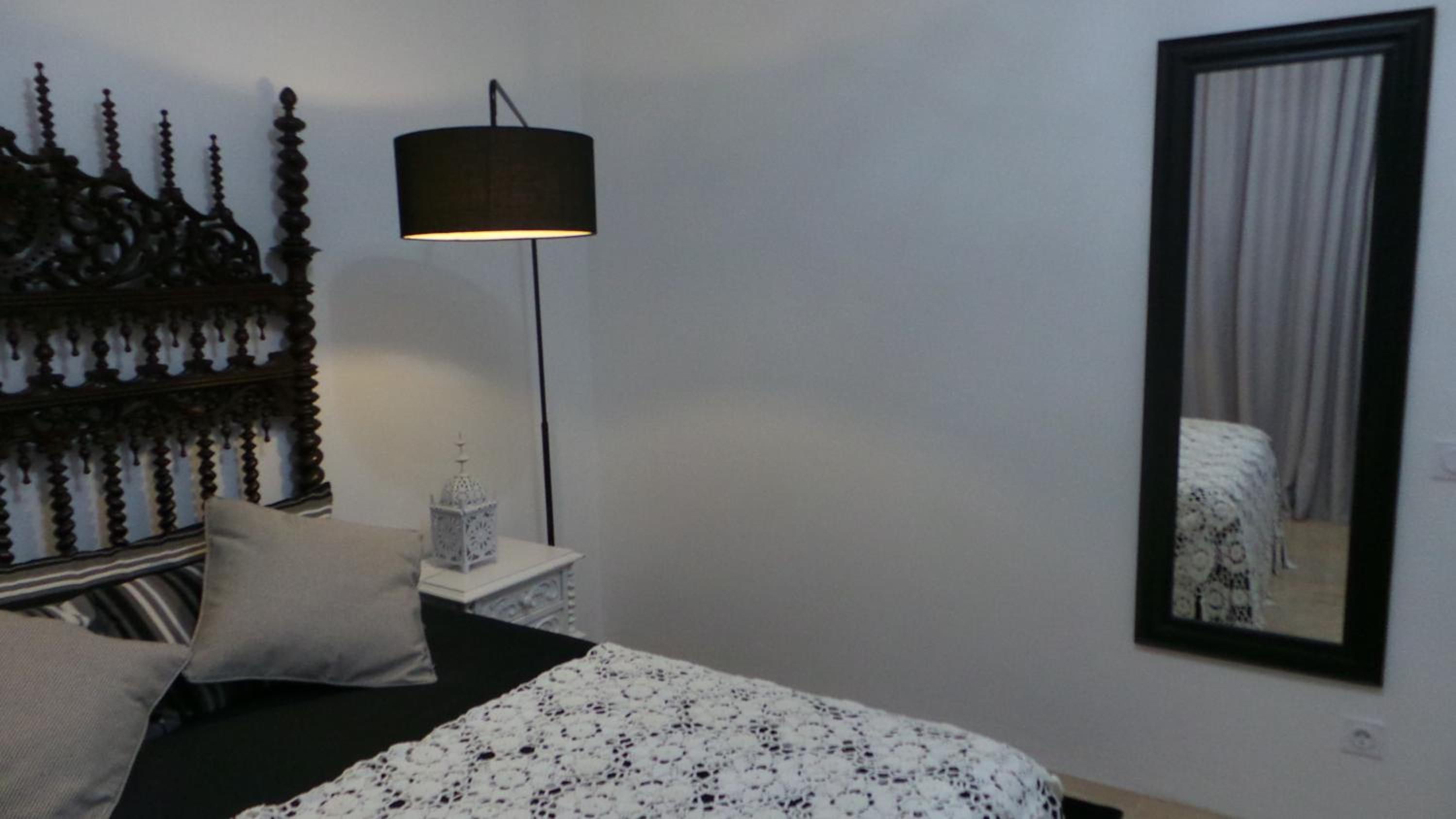 Double Room with Pool View - Photo 1
