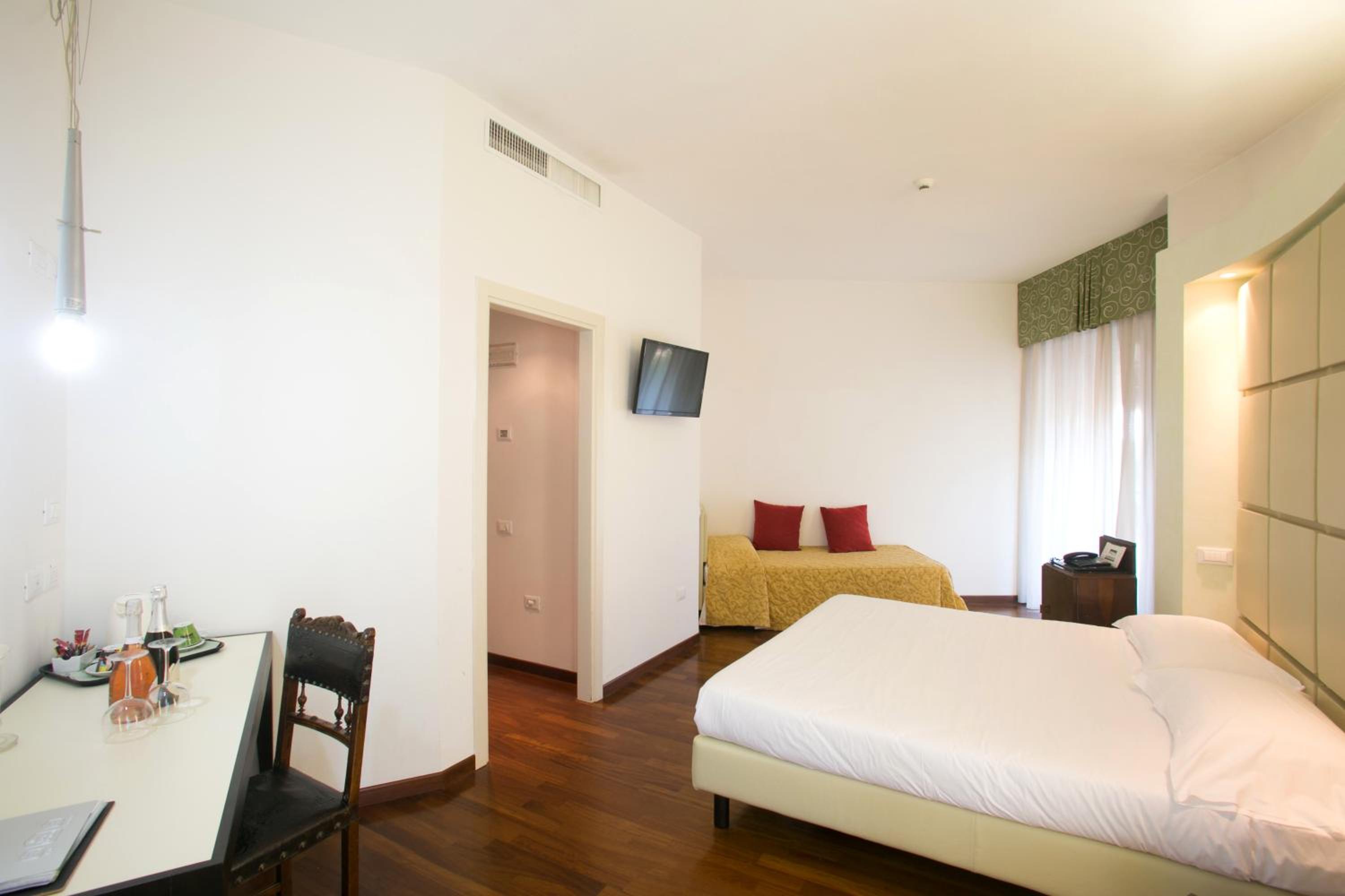 Junior Suite - Photo 2