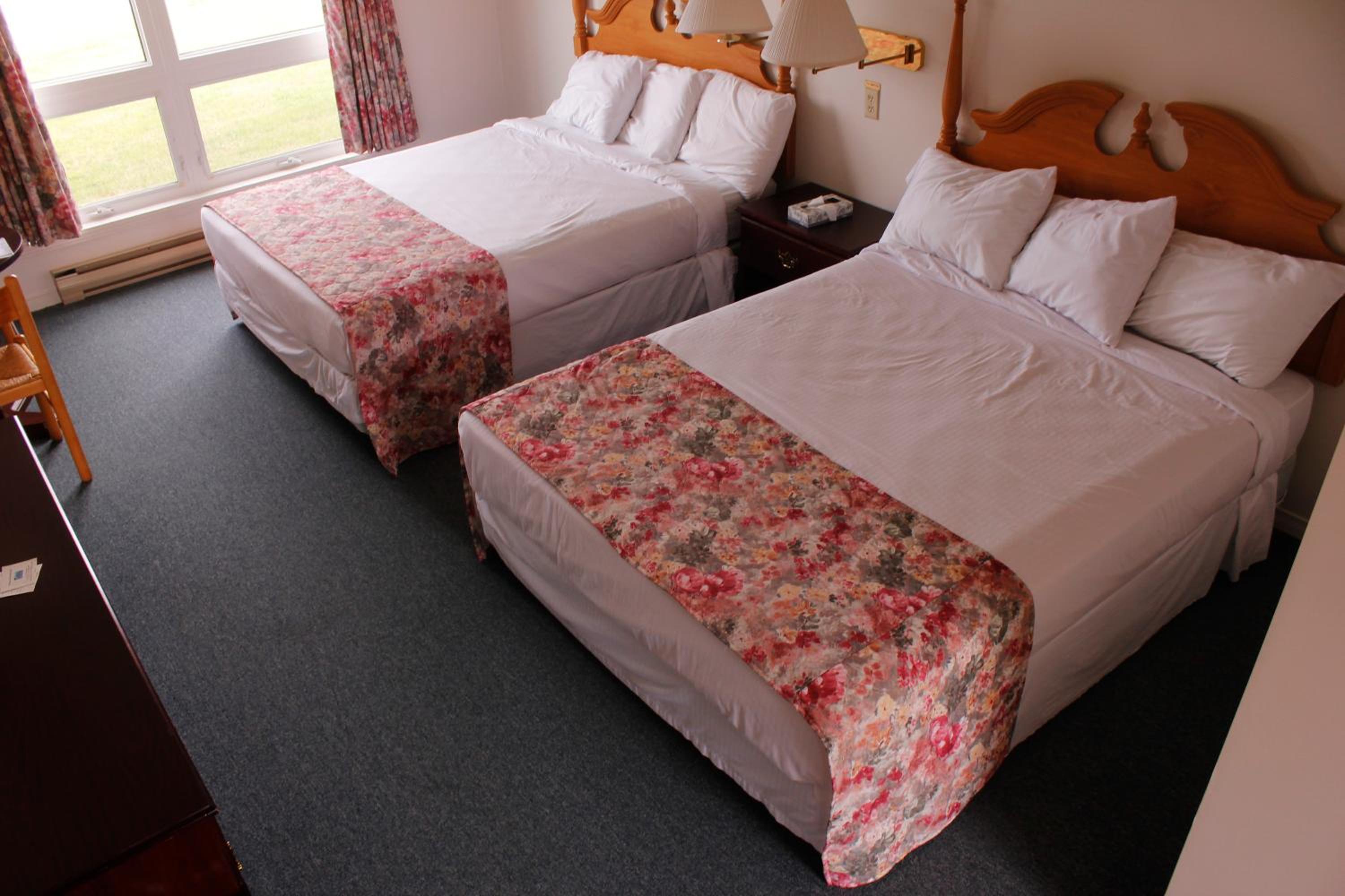 Superior Queen Room With Two Queen Beds photo 1