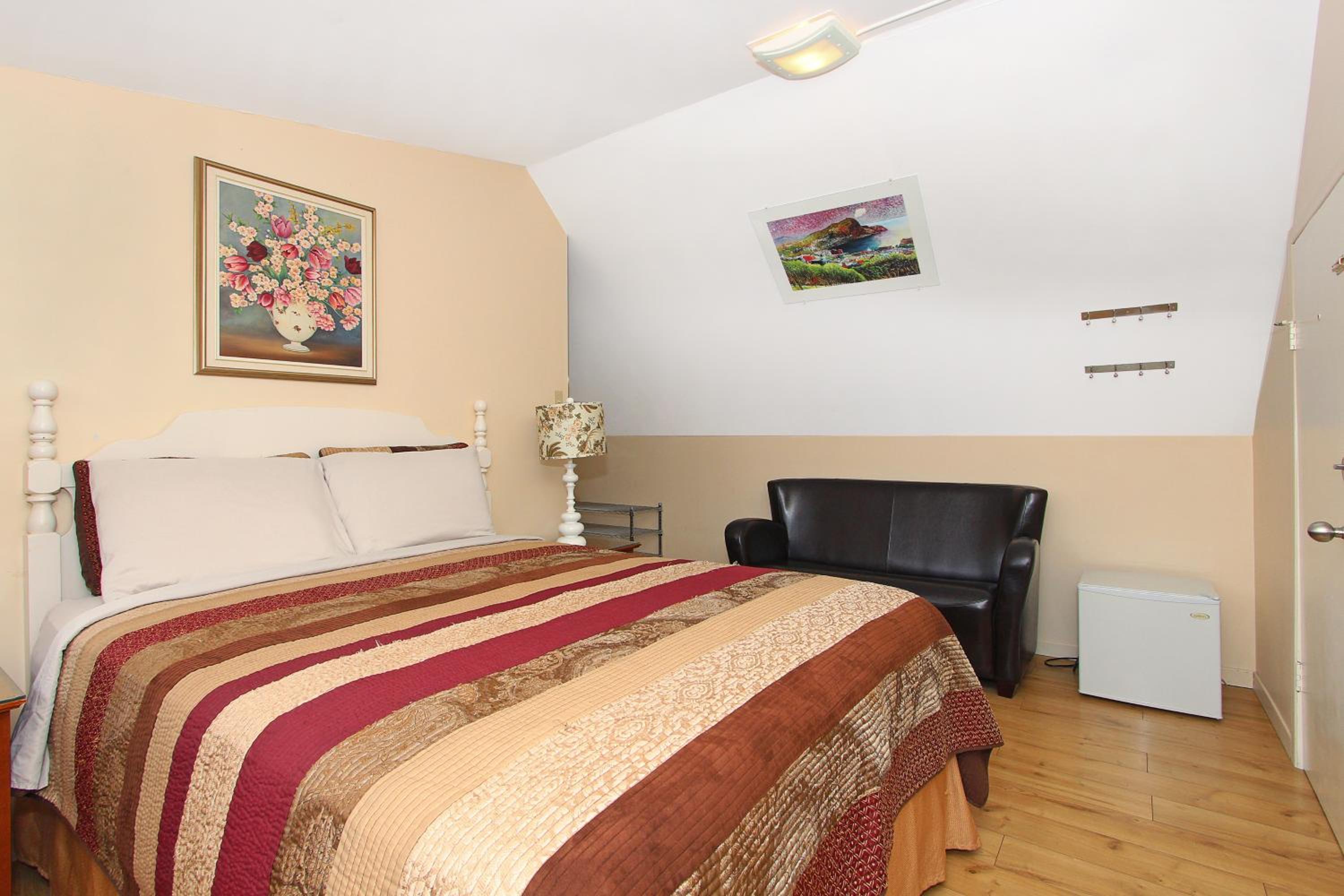 Queen Room with Sea View