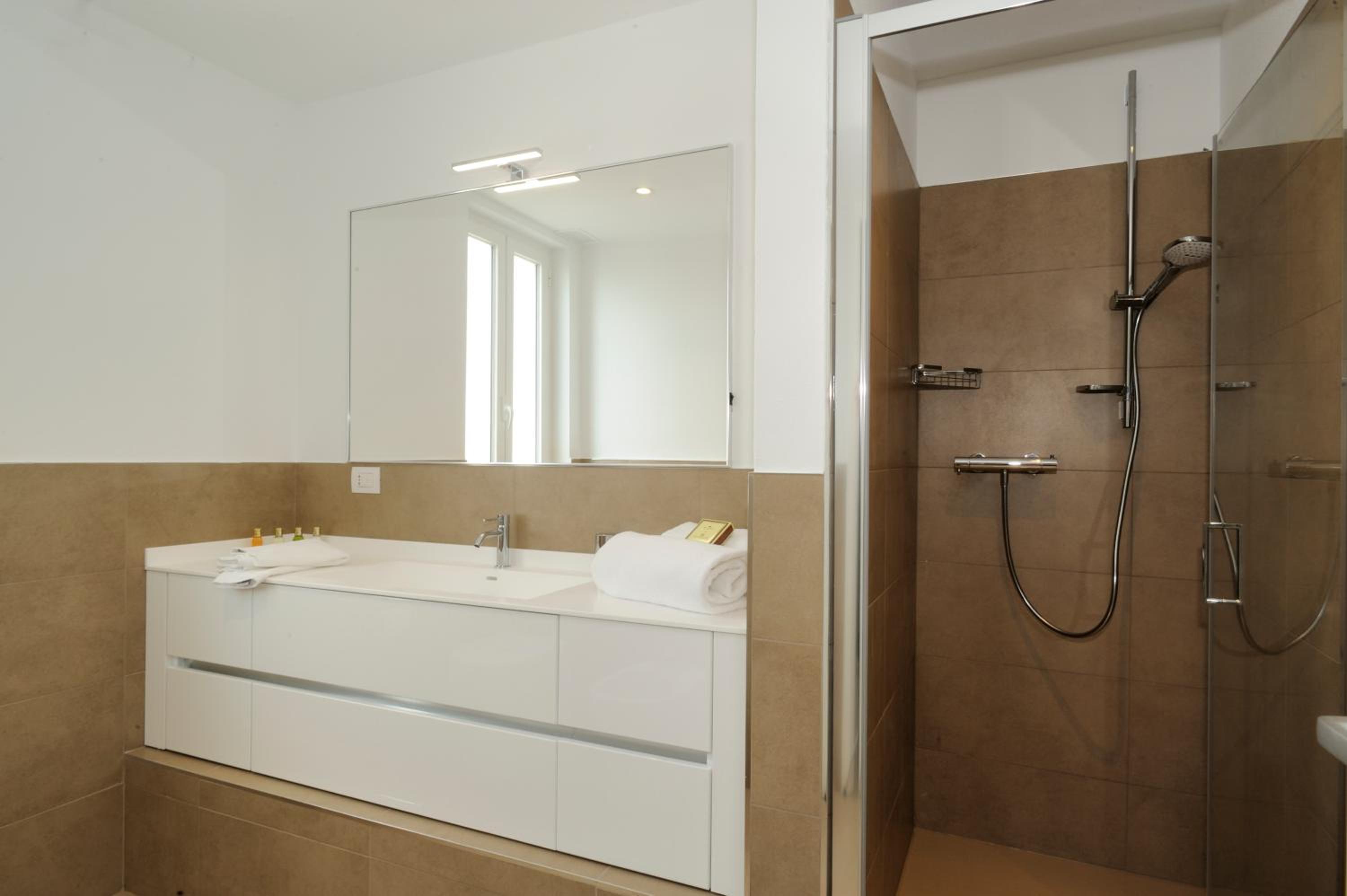 Penthouse Apartment with Terrace photo 3