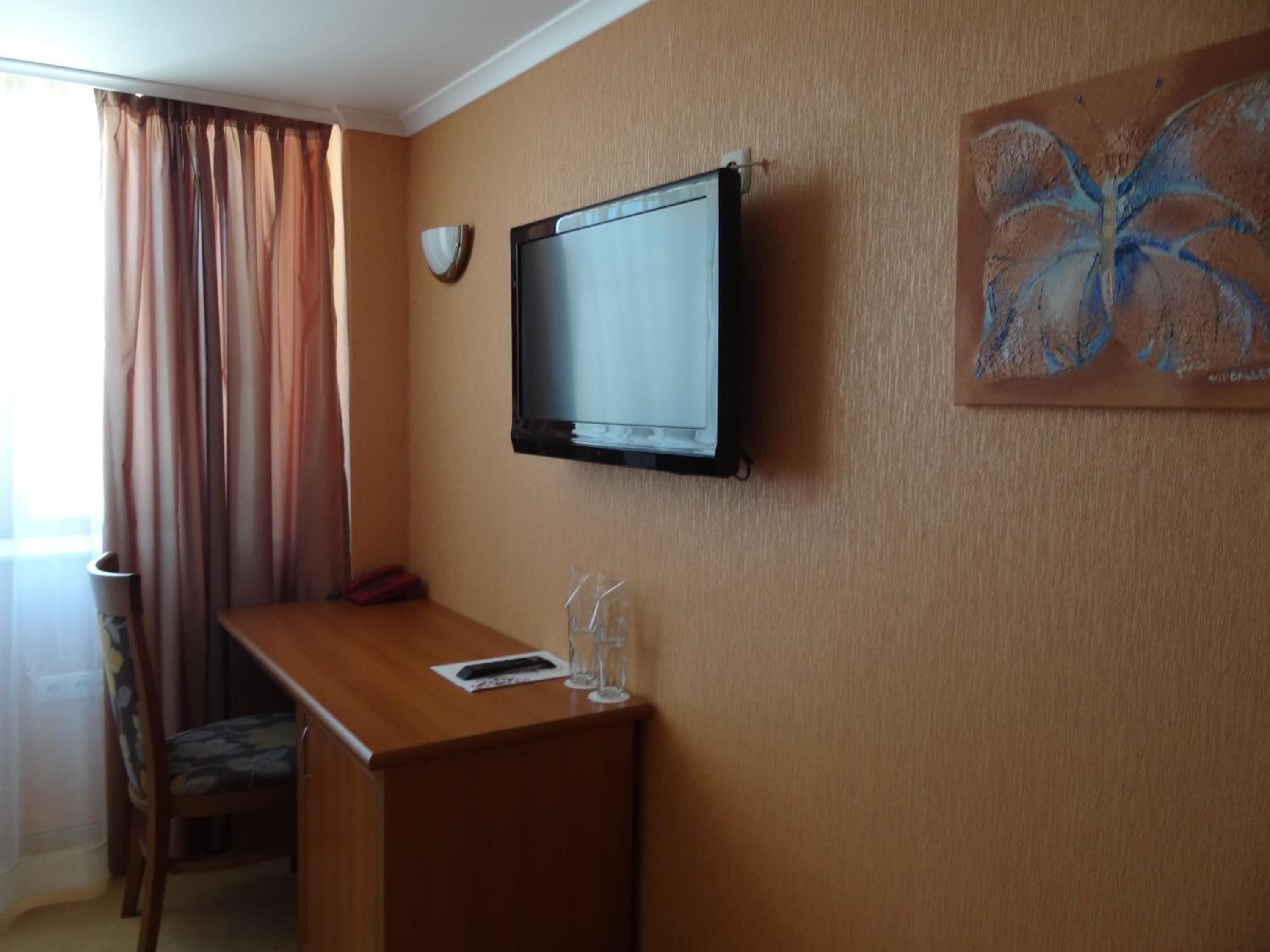 Standard Double or Twin Room photo 1