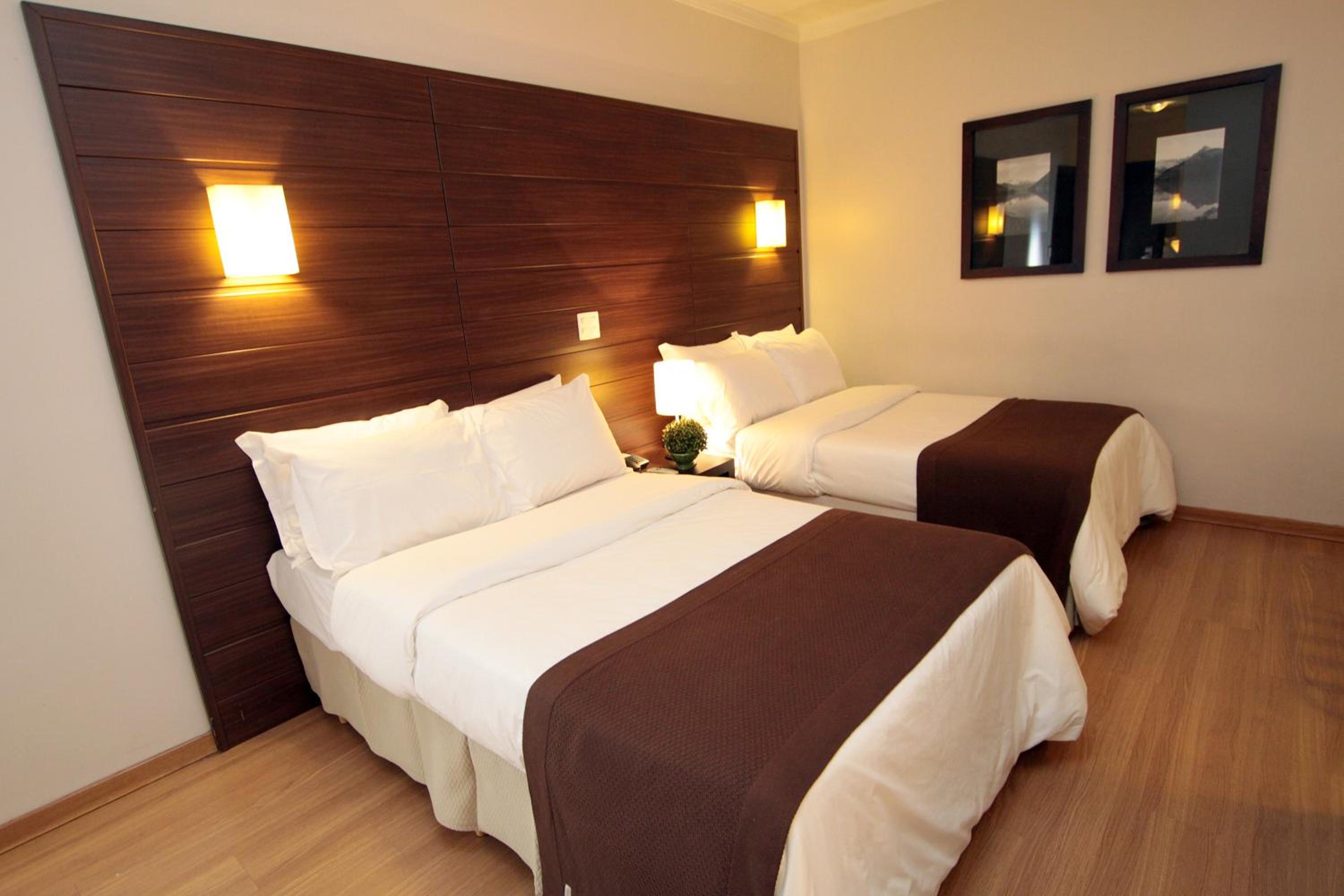 Standard Double Room with Two Double Beds - Photo 2