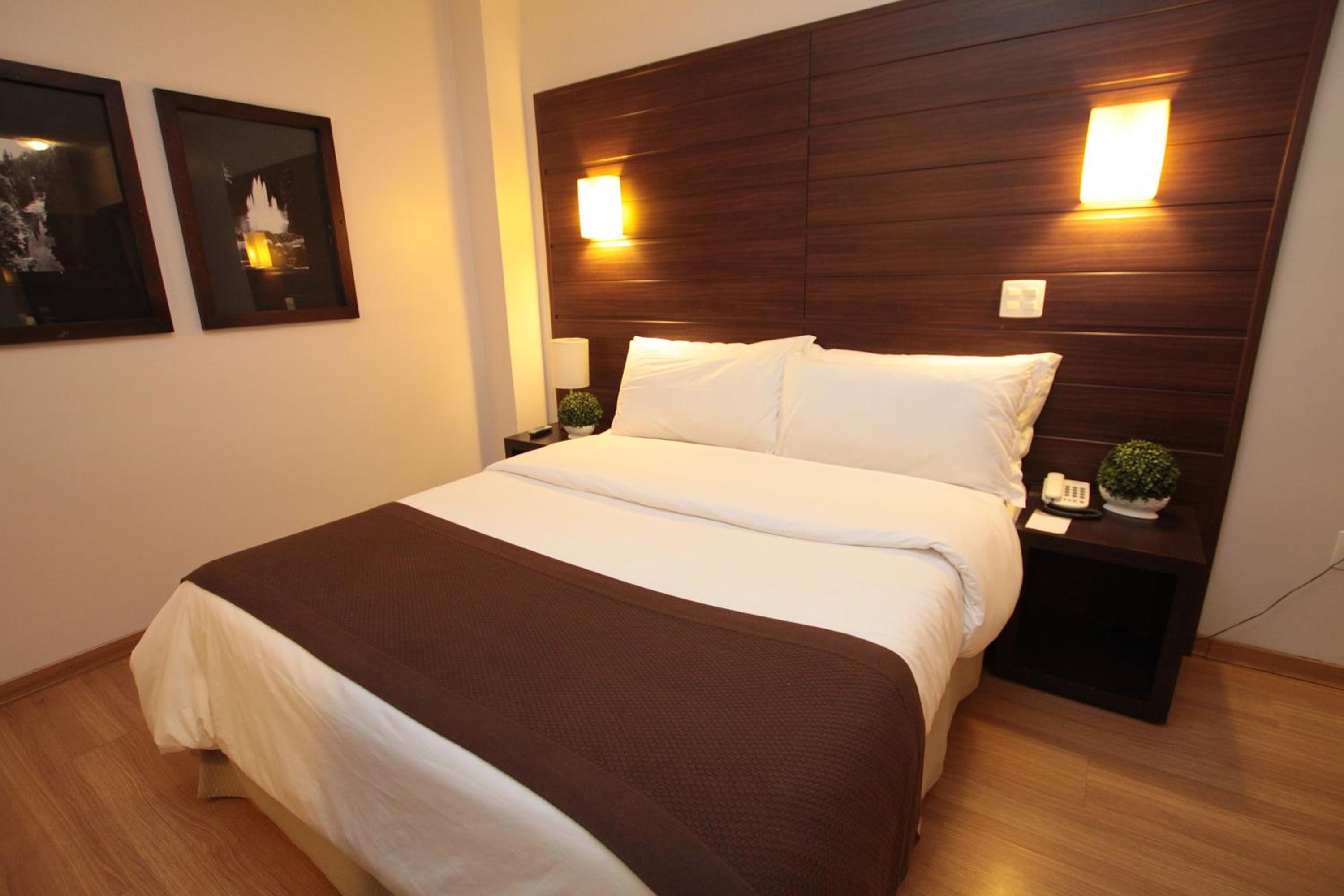 Standard Double Room - Photo 4