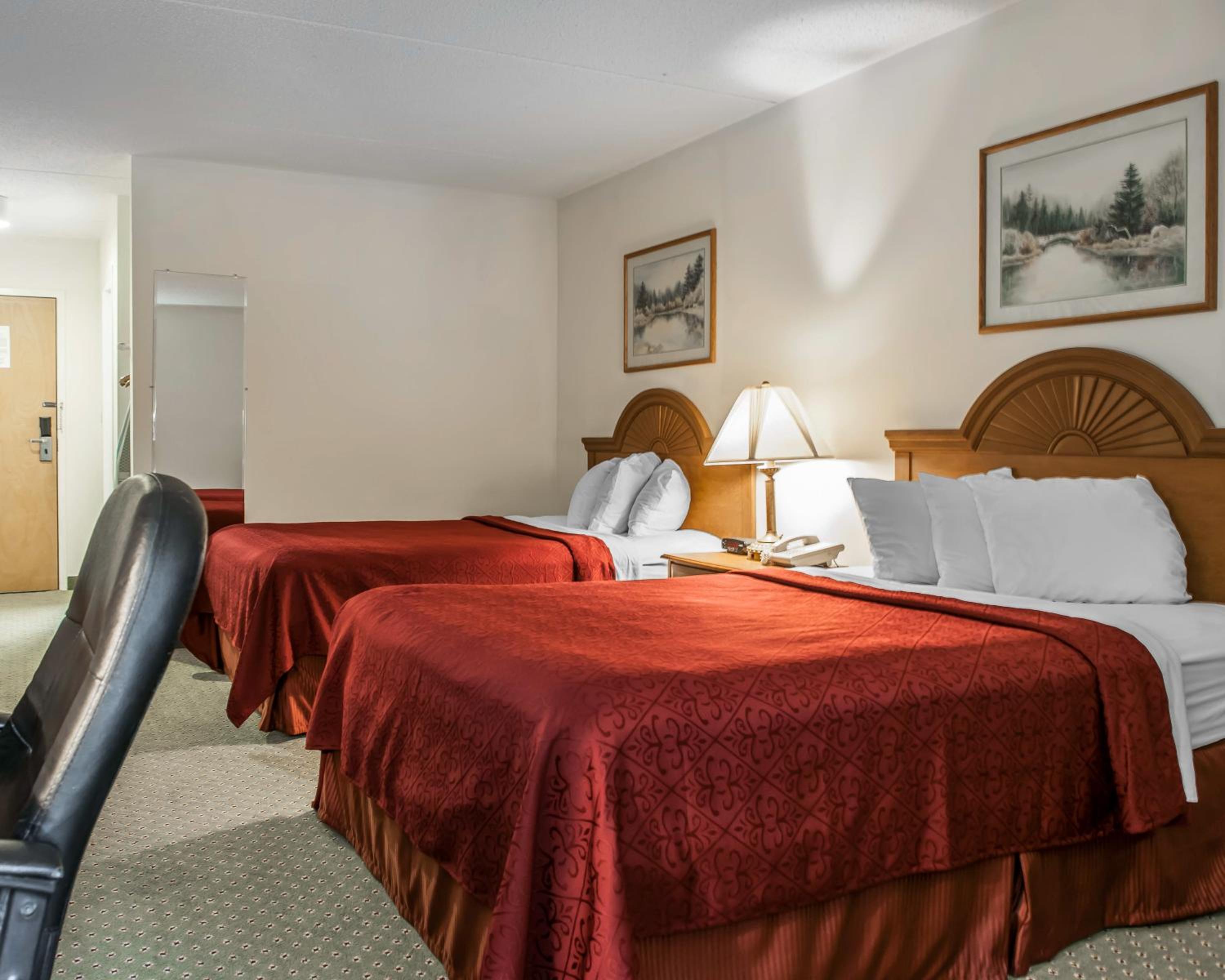 Double Room with Two Double Beds - Non-Smoking - Photo 3