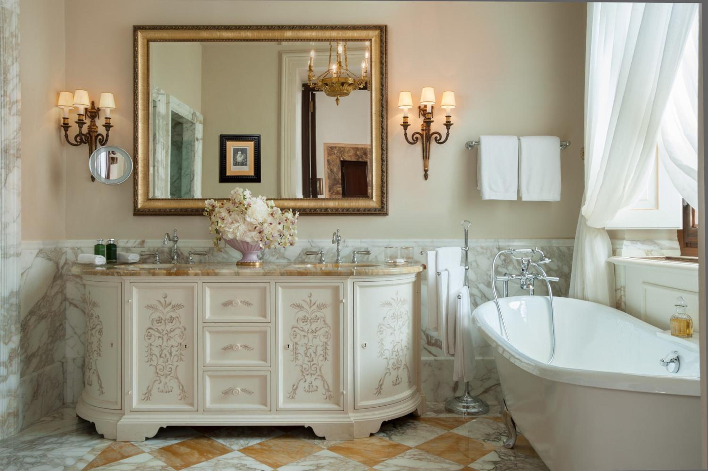 Gallery Suite thumbnail 5