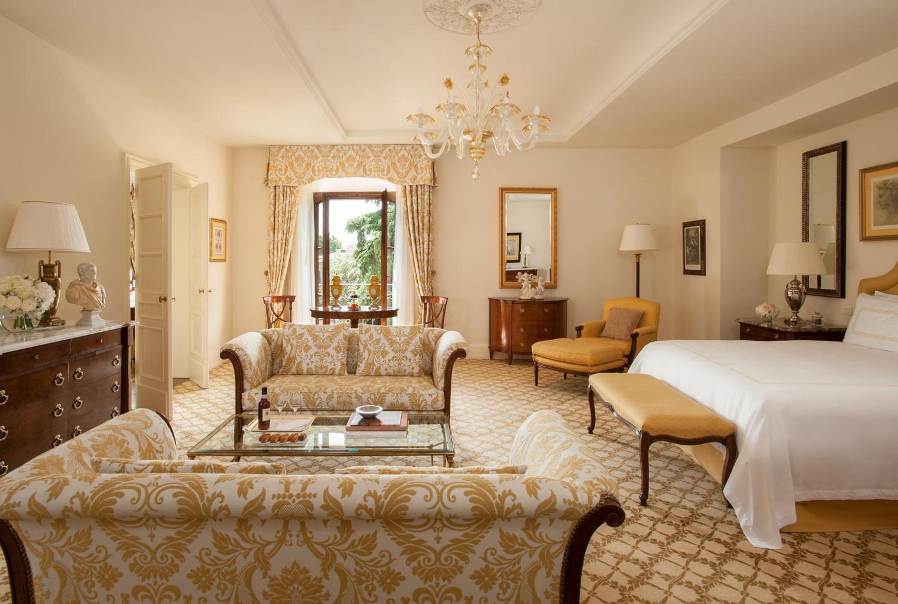 Deluxe Executive Suite with King Bed