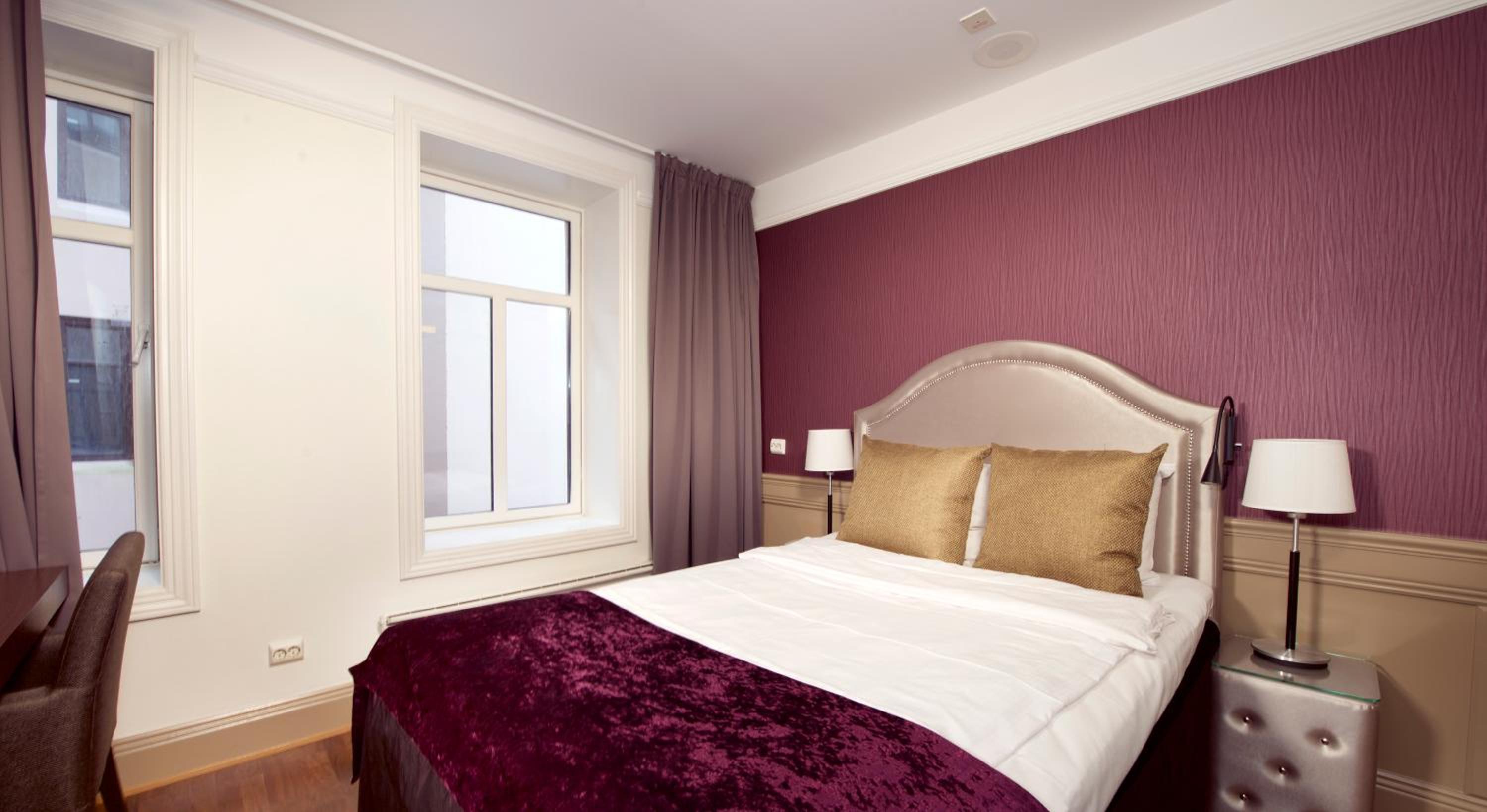 Compact Single Room photo 1