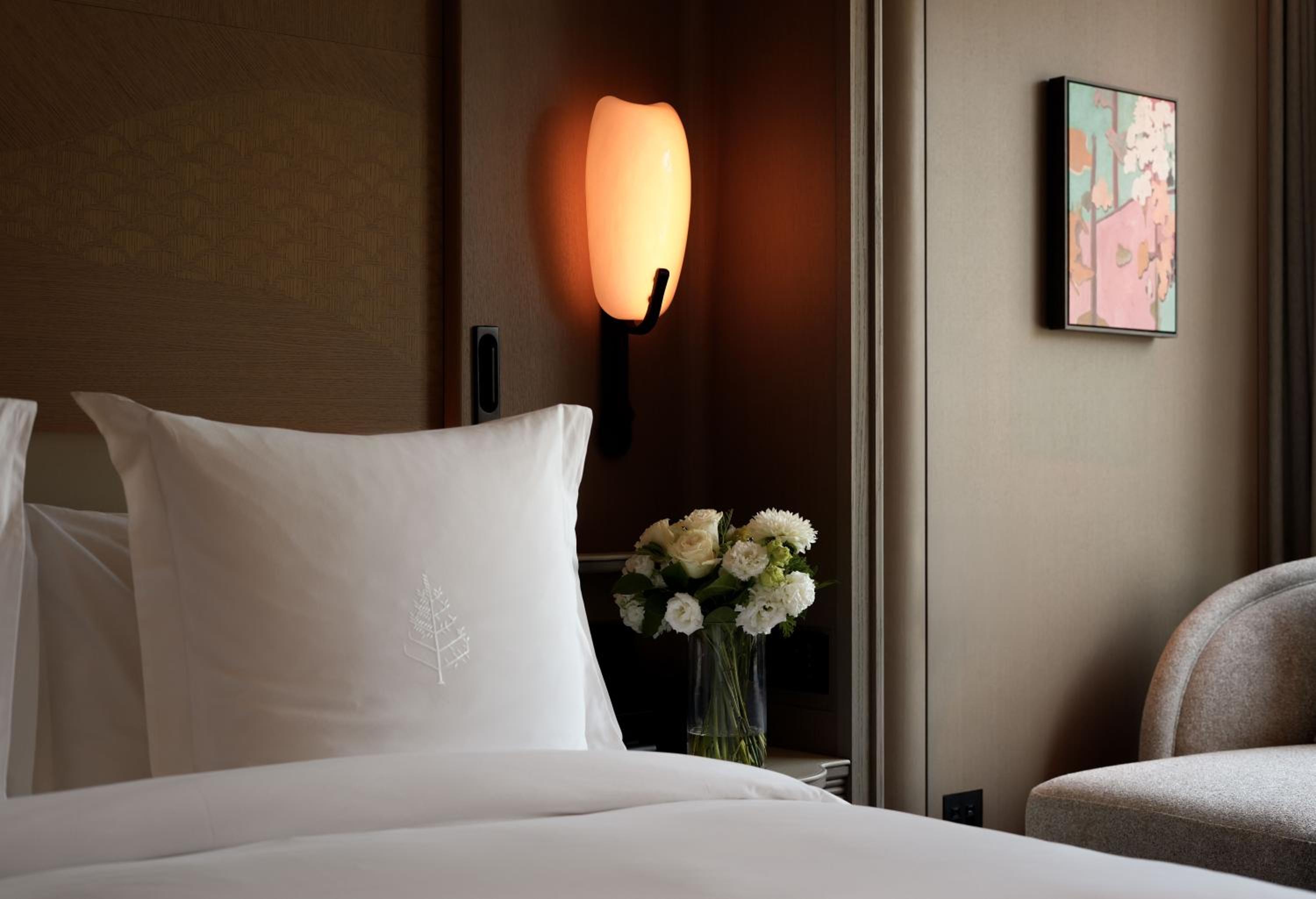 Four Seasons Hotel Tokyo at Marunouchi other photo