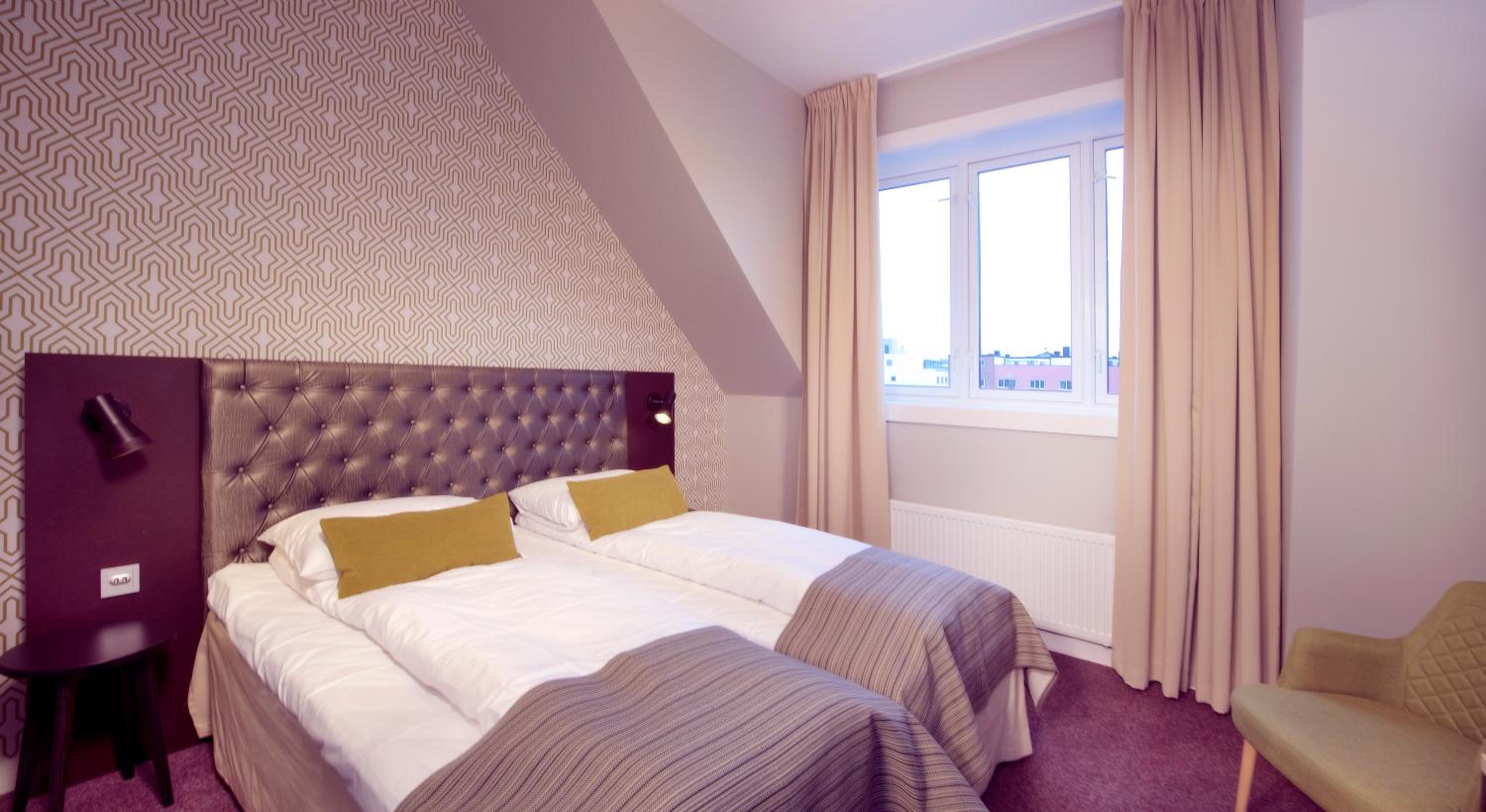 Twin Room - Photo 5