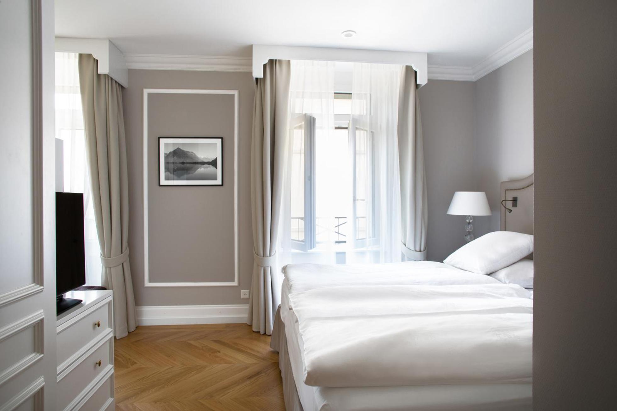 Superior Suite - Photo 3