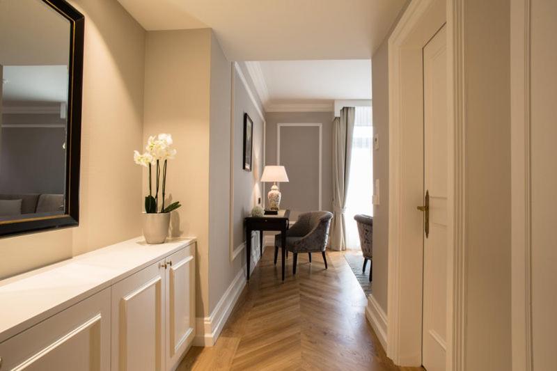 Superior Suite - Photo 1