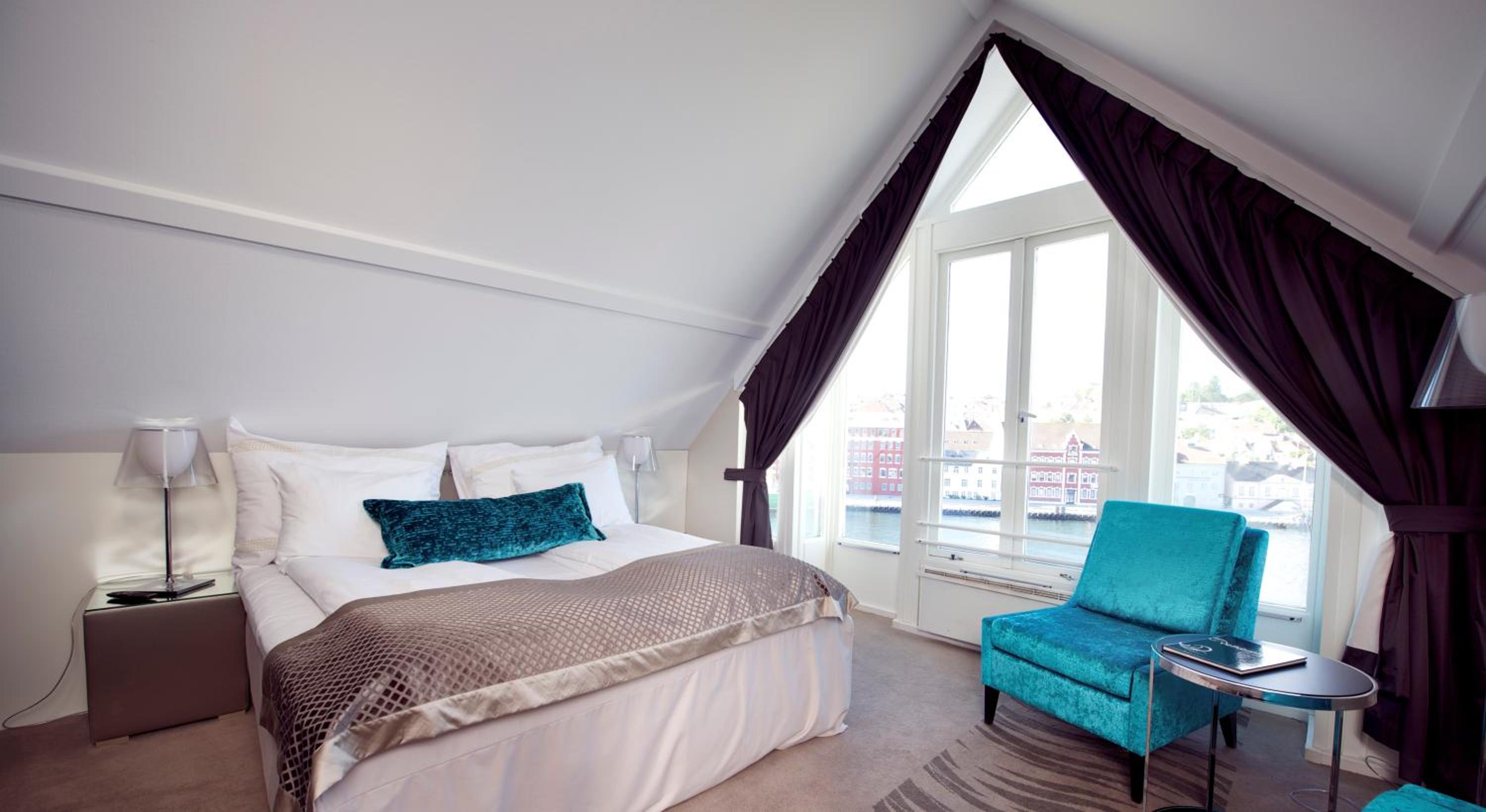 Deluxe Room - Photo 1