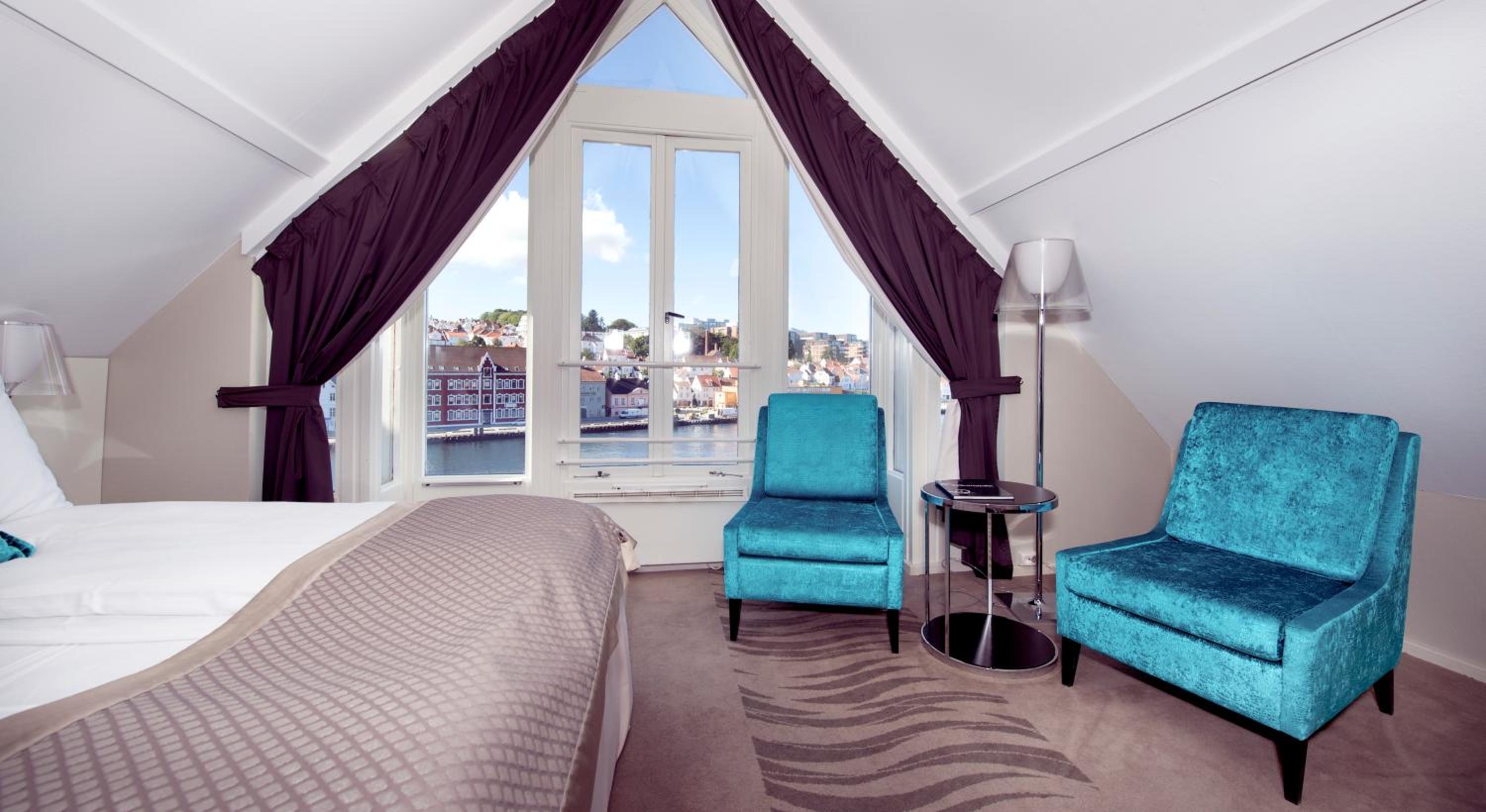 Deluxe Room - Photo 7