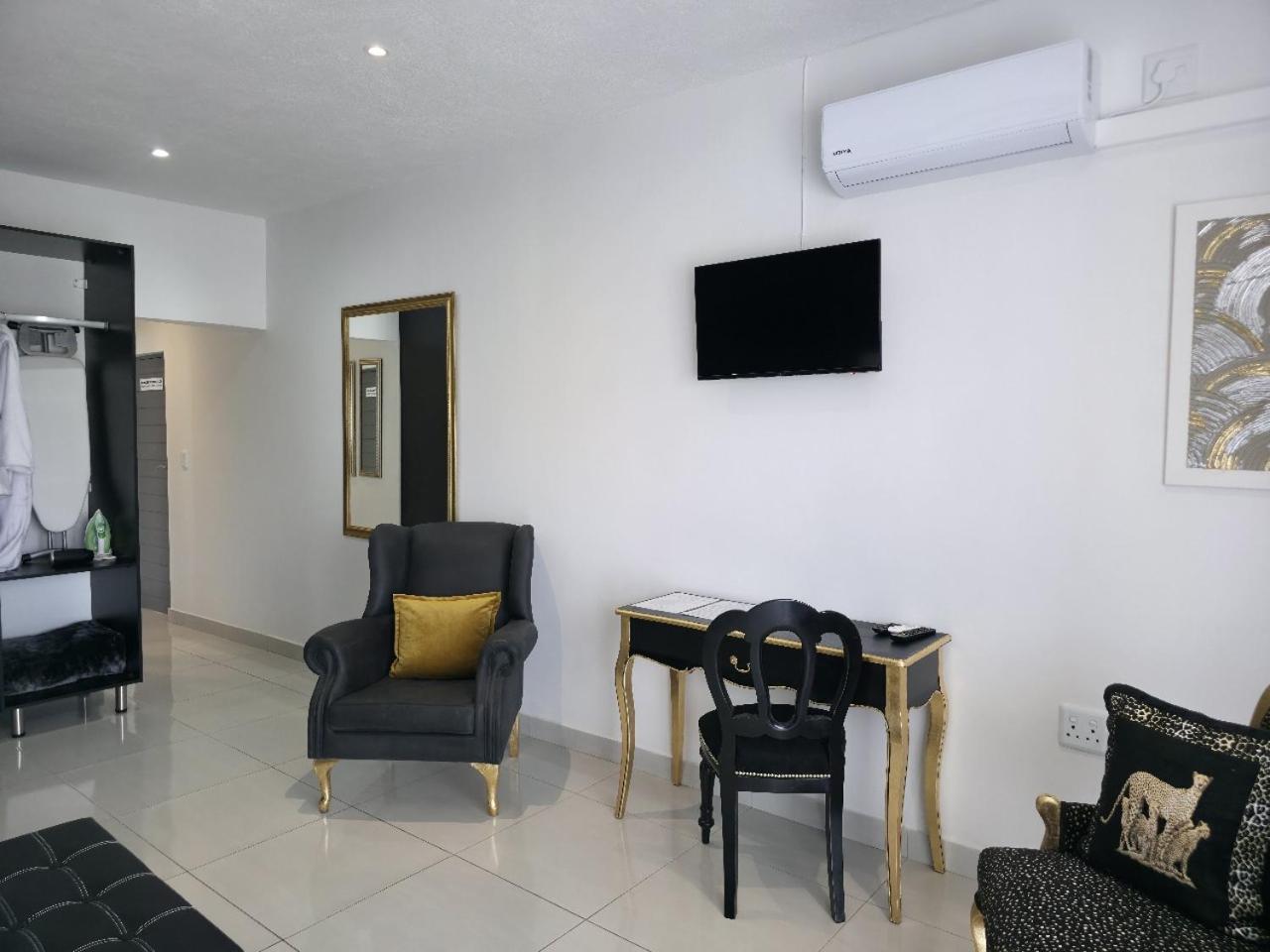 Presidential Suite photo 2