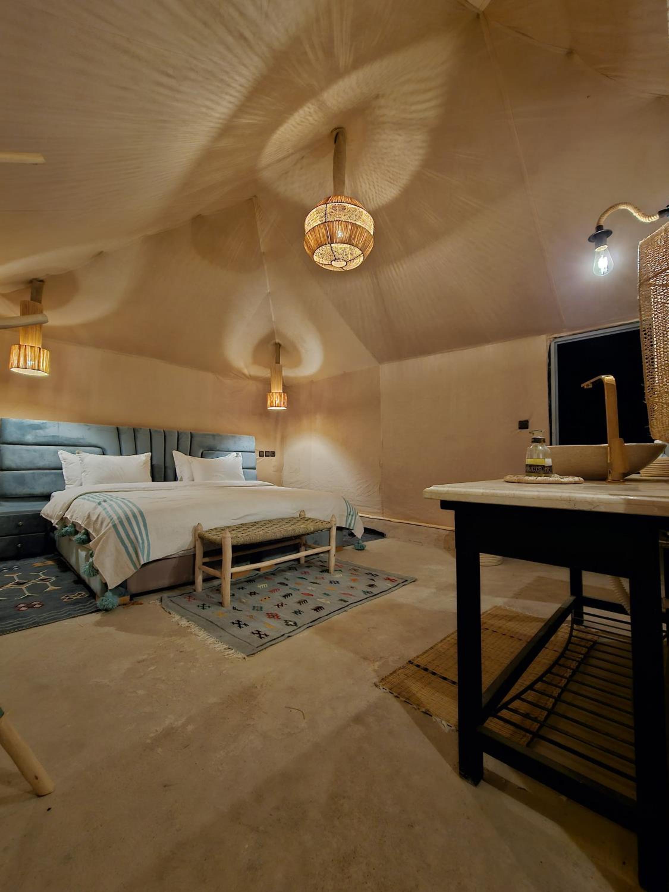 Superior Deluxe Double or Twin Room  photo 1