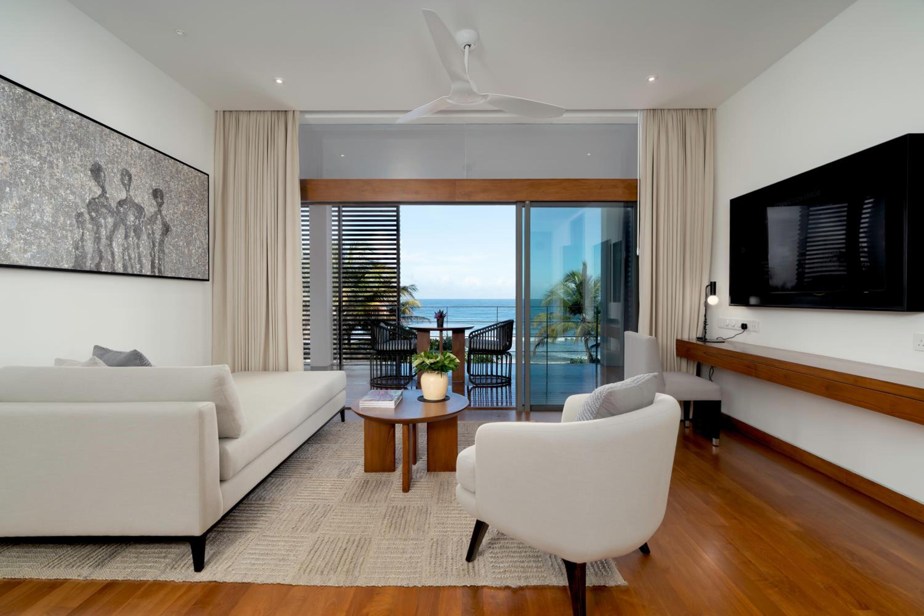 Junior suites with Ocean View - Complimentary Airport Drop (to BIA) per Stay, Evening Tea Service & Snacks, 10% Discount on F&B and Spa