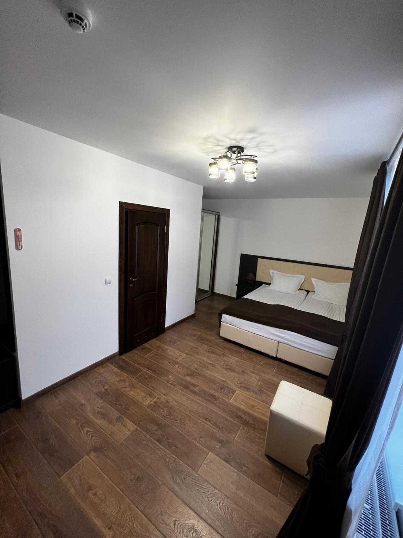 Deluxe Double Room with Extra Bed photo 2