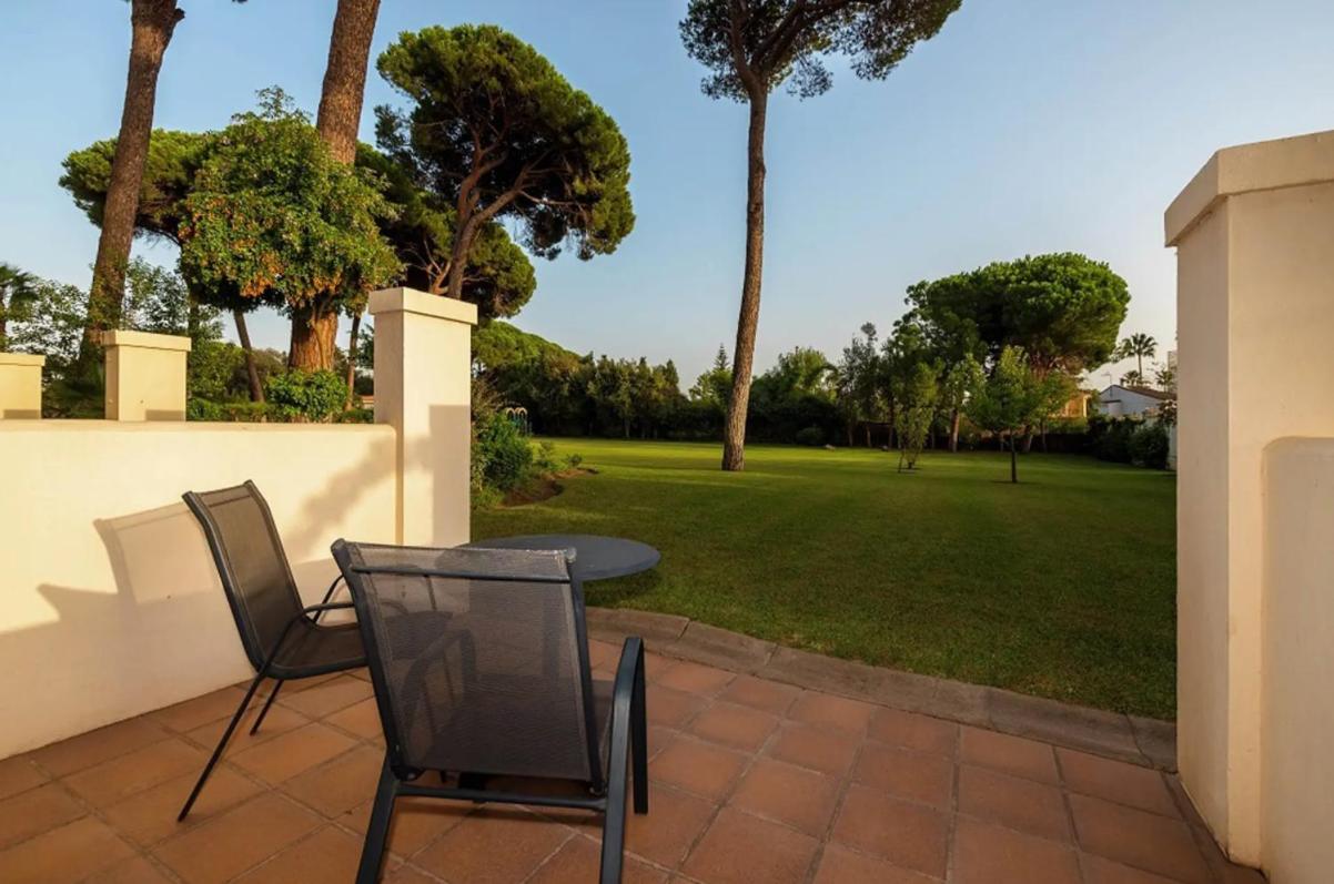 King Room with Garden View
