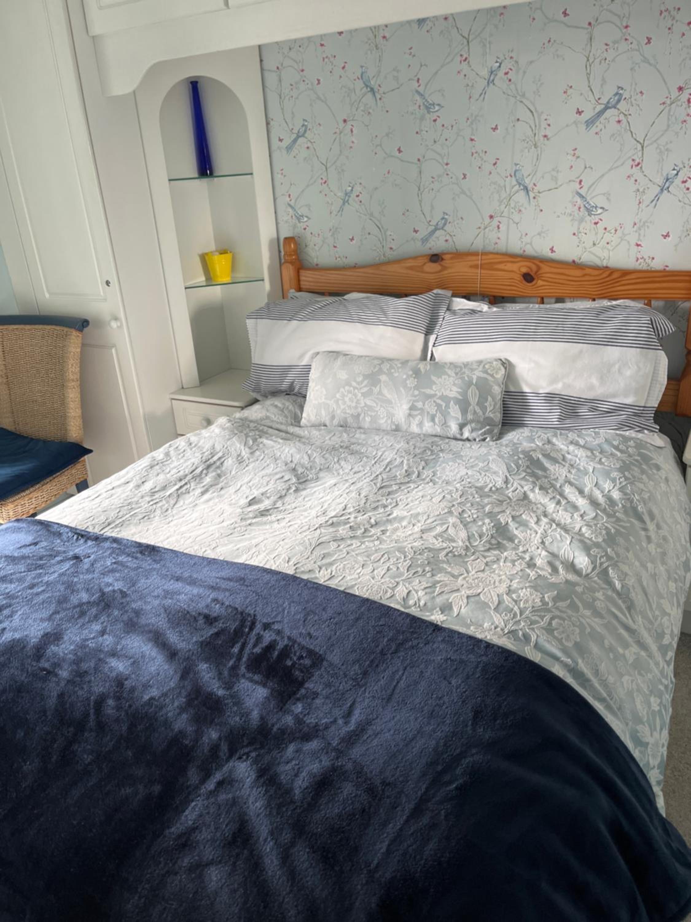 Budget Double Room - Photo 3