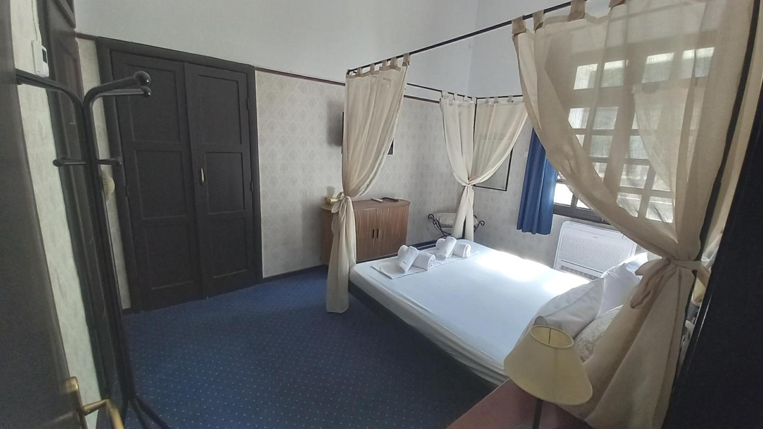 Suite with Mountain View photo 3