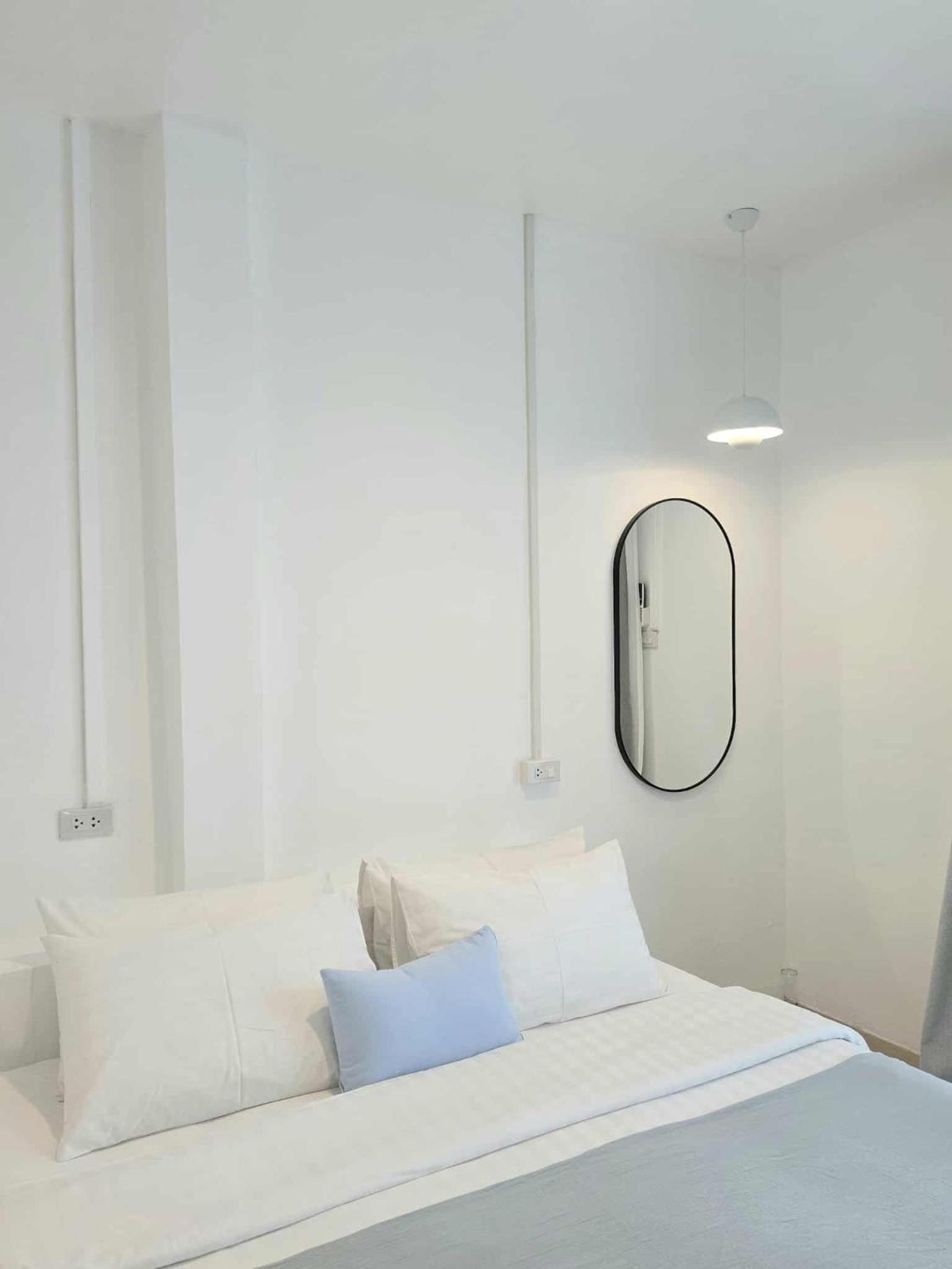 One-Bedroom House photo 2