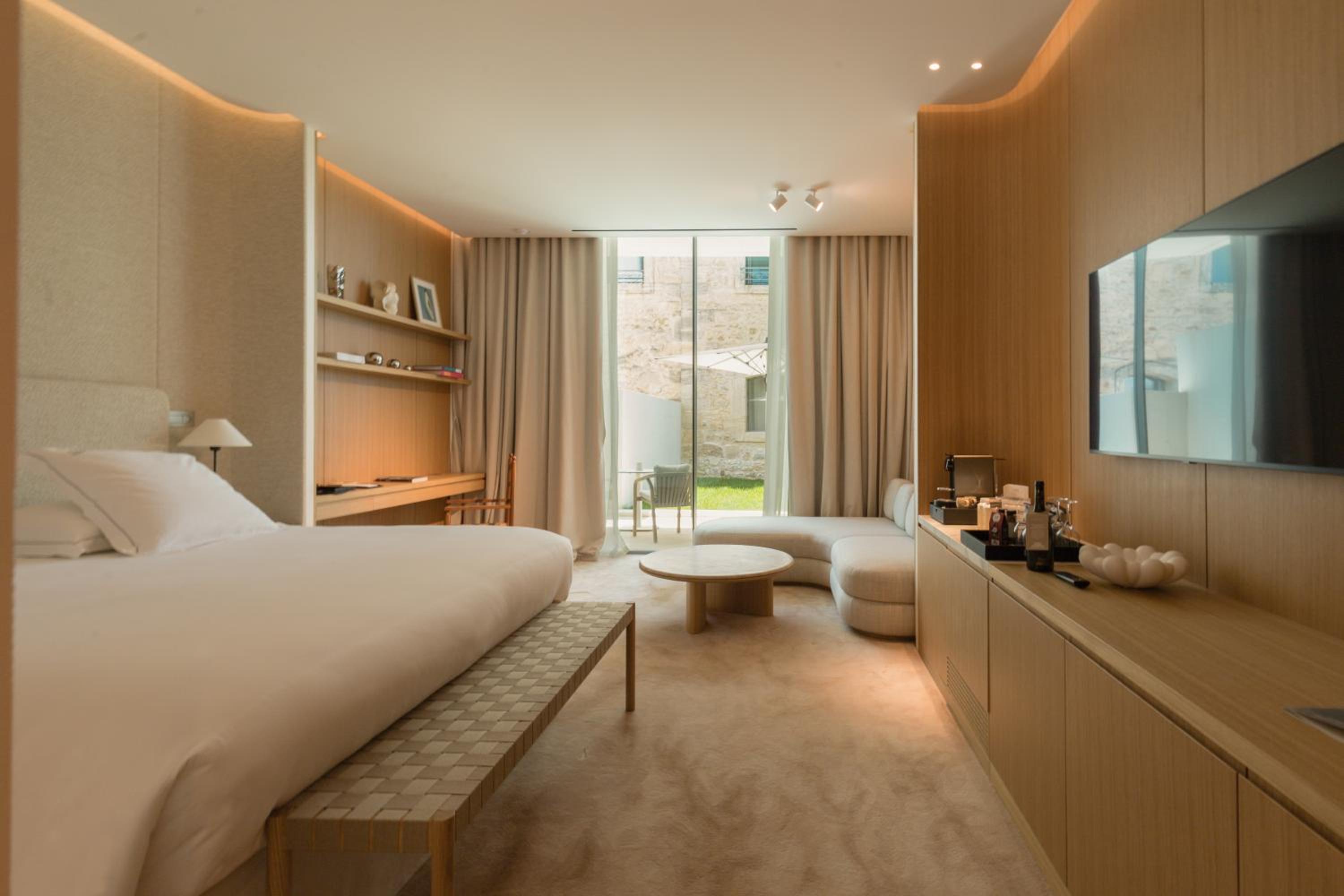 Superior King Room - New Building