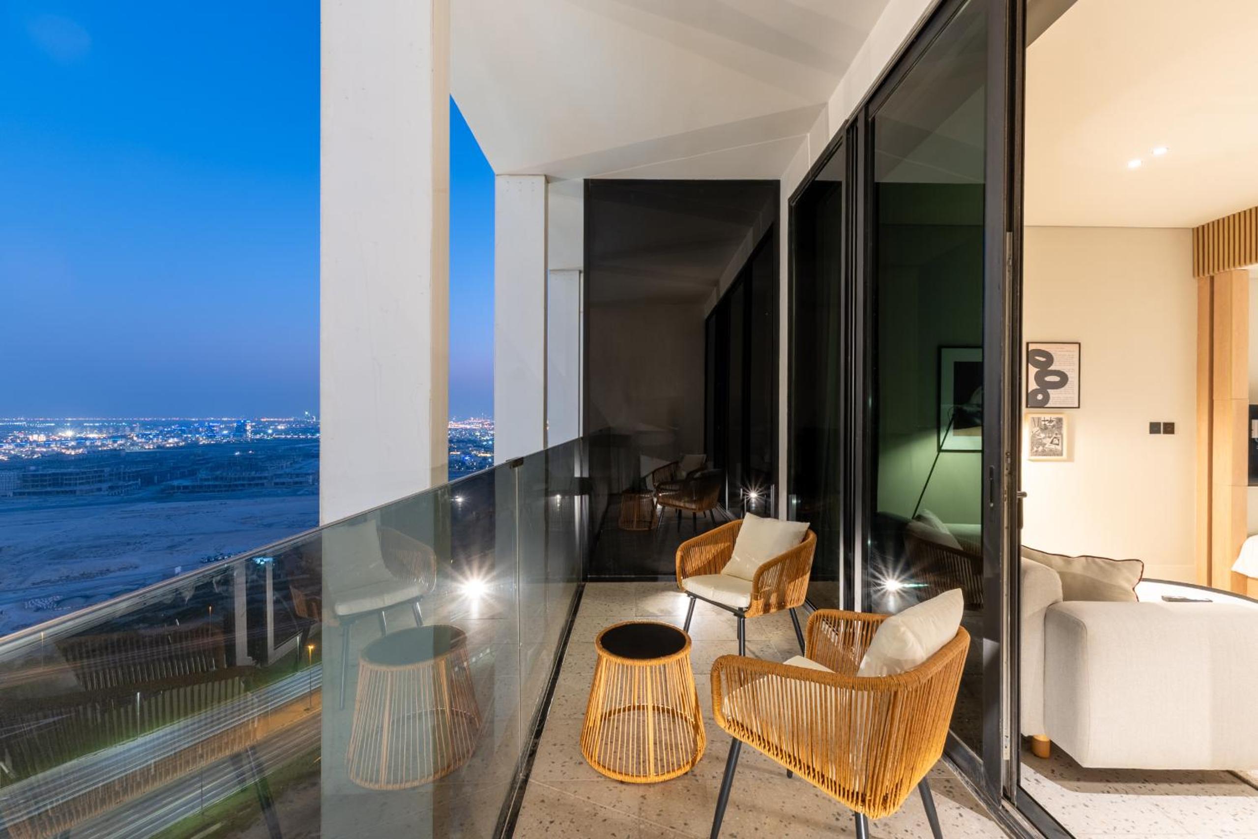 Studio with Balcony photo 2