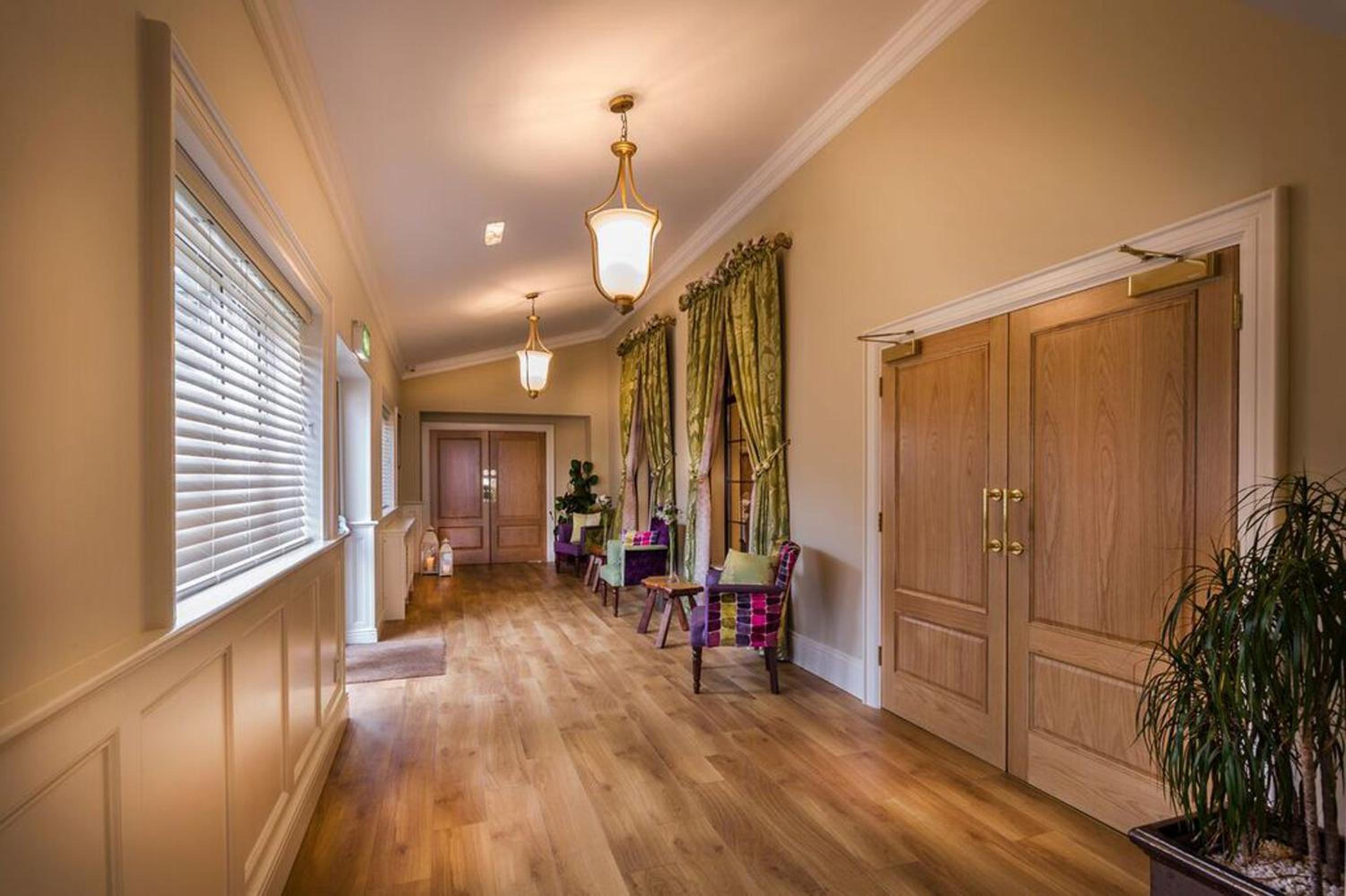 Deluxe Double Room with Bath - Photo 2