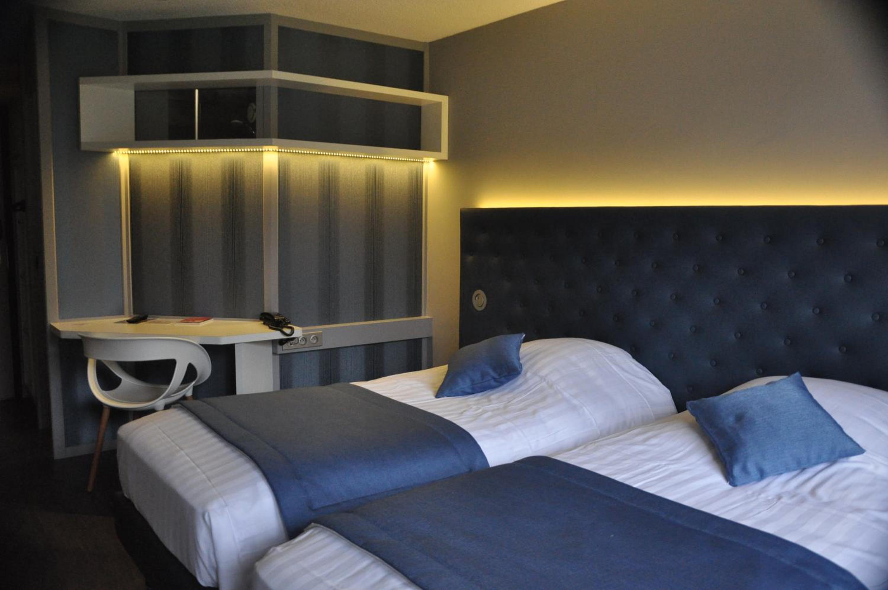 Twin Room with Terrace photo 2