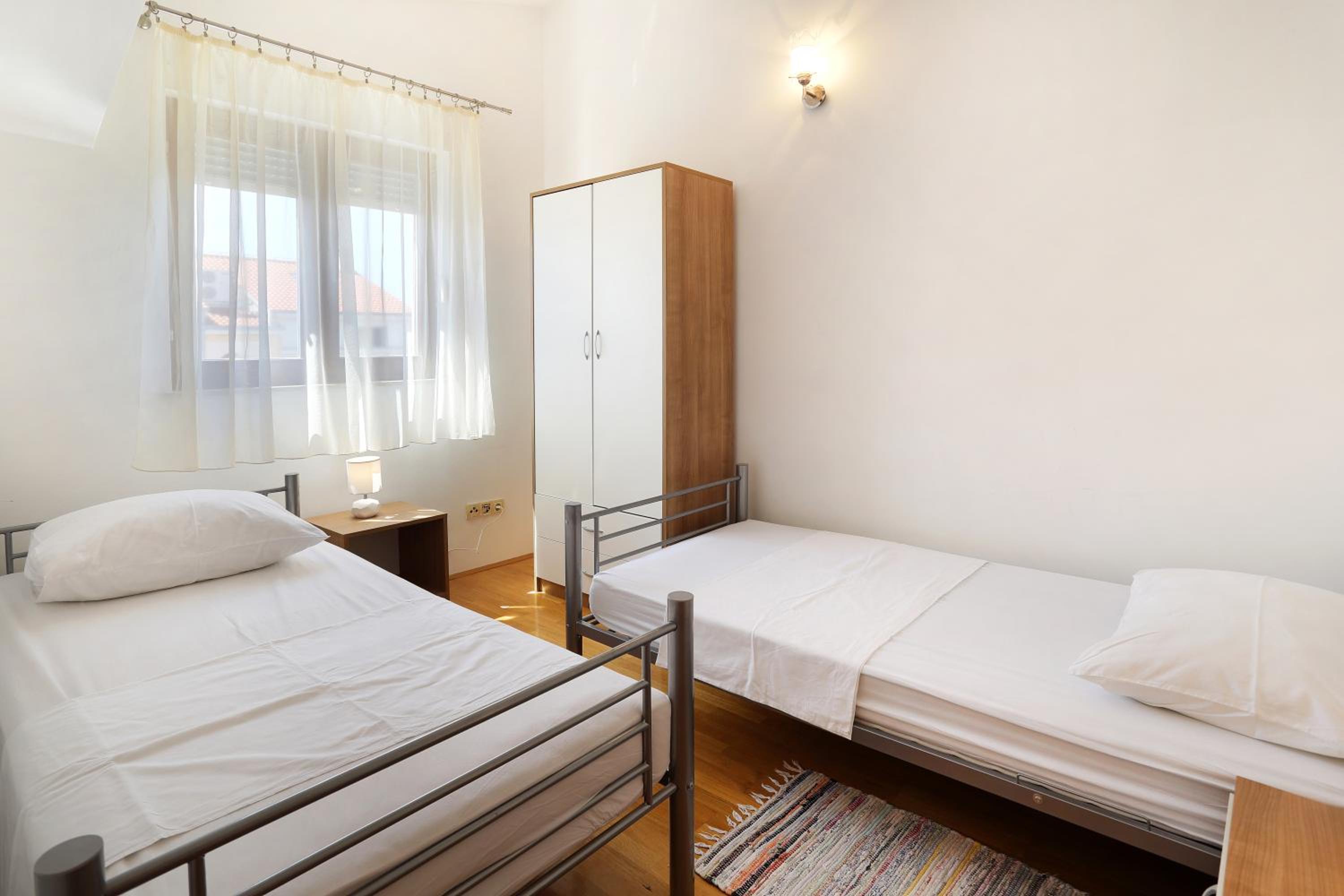 Two-Bedroom Apartment - Photo 5